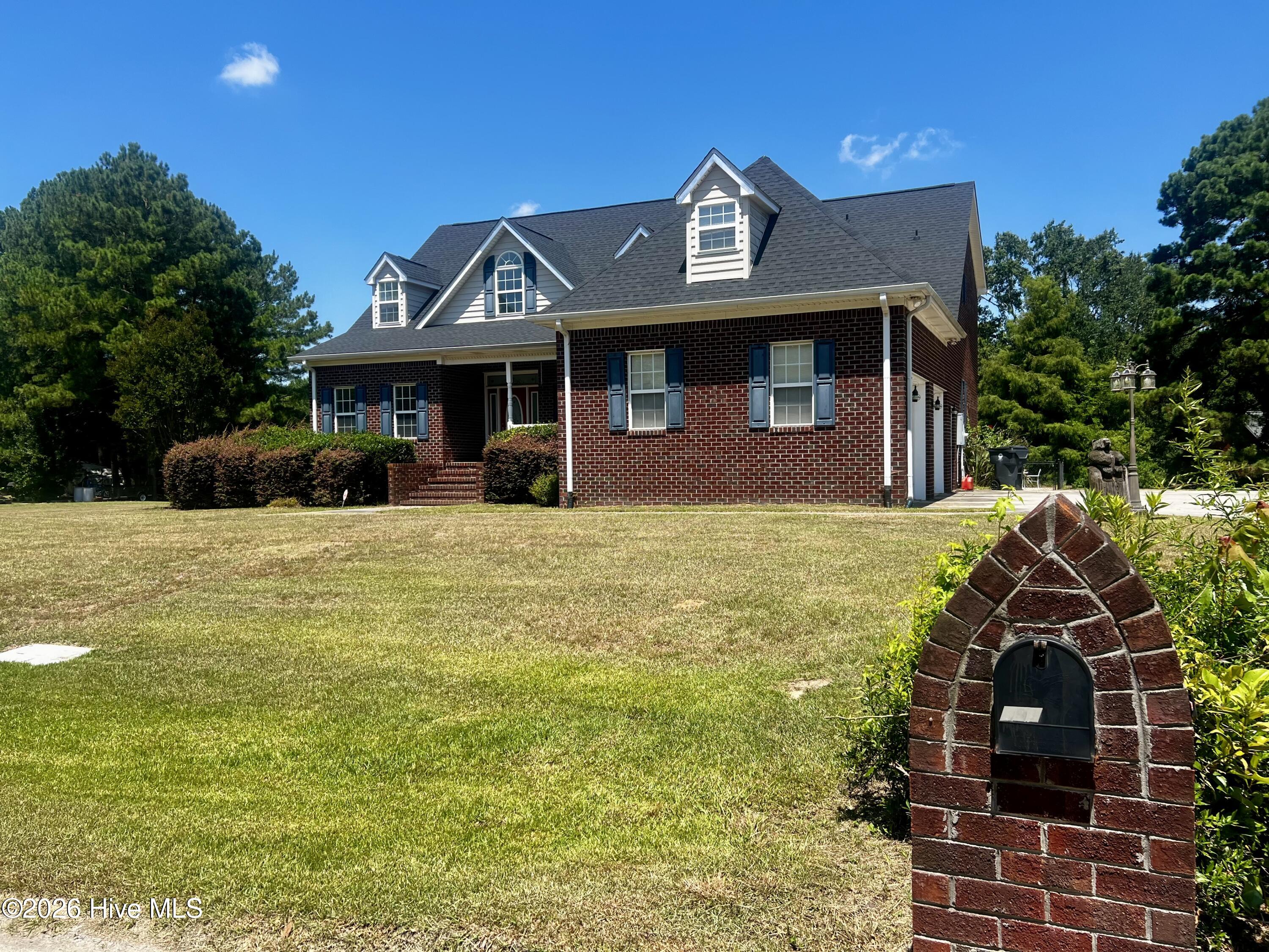 100588357 | Photo 11