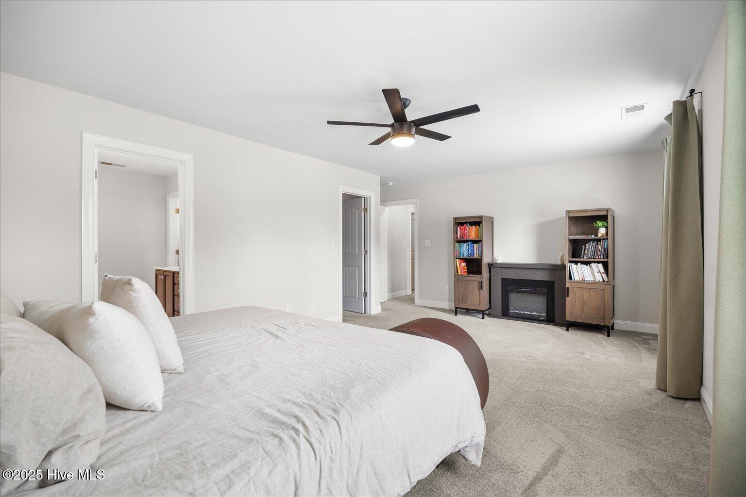 100530292 | Photo 28