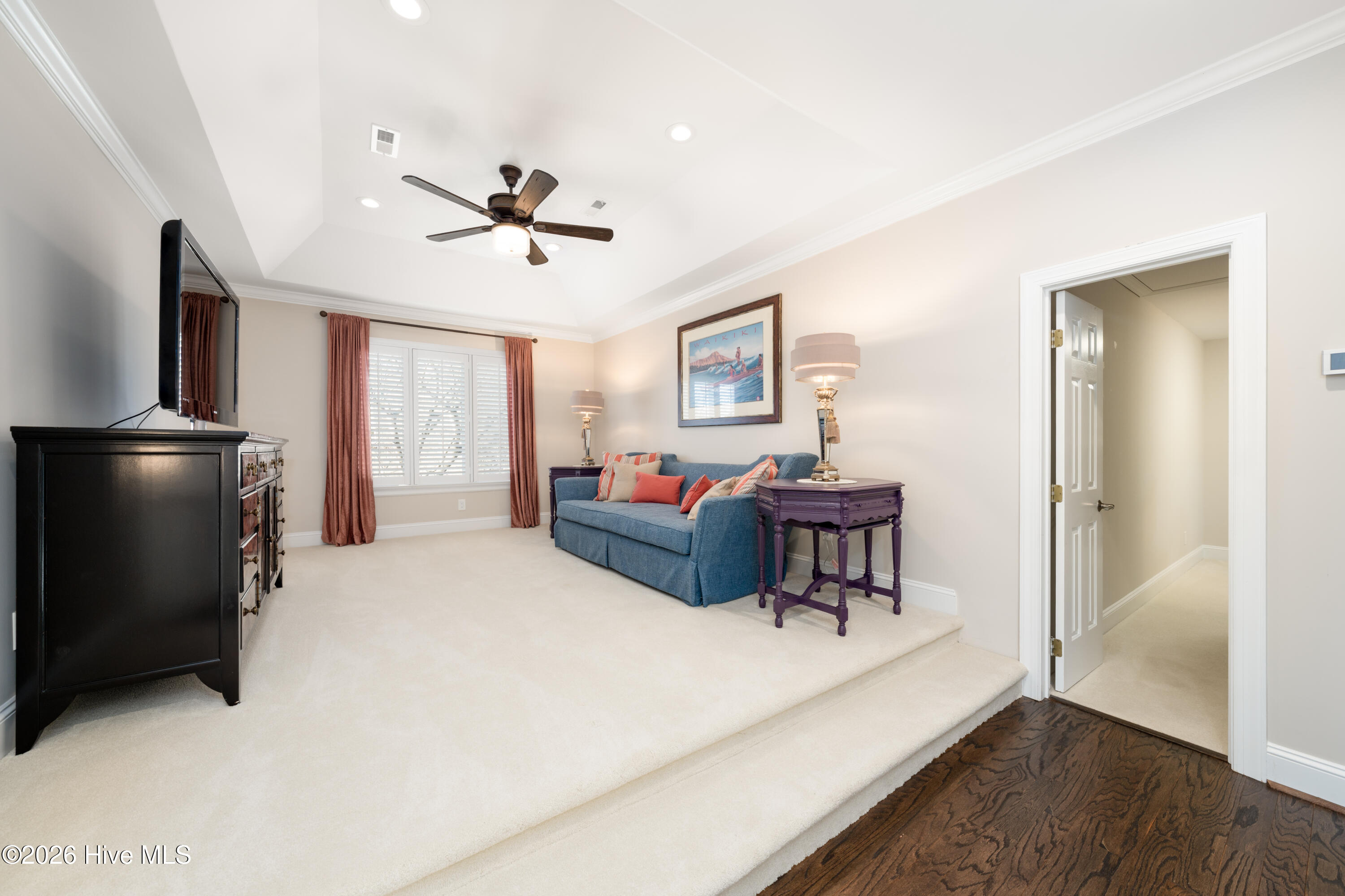 100553982 | Photo 32