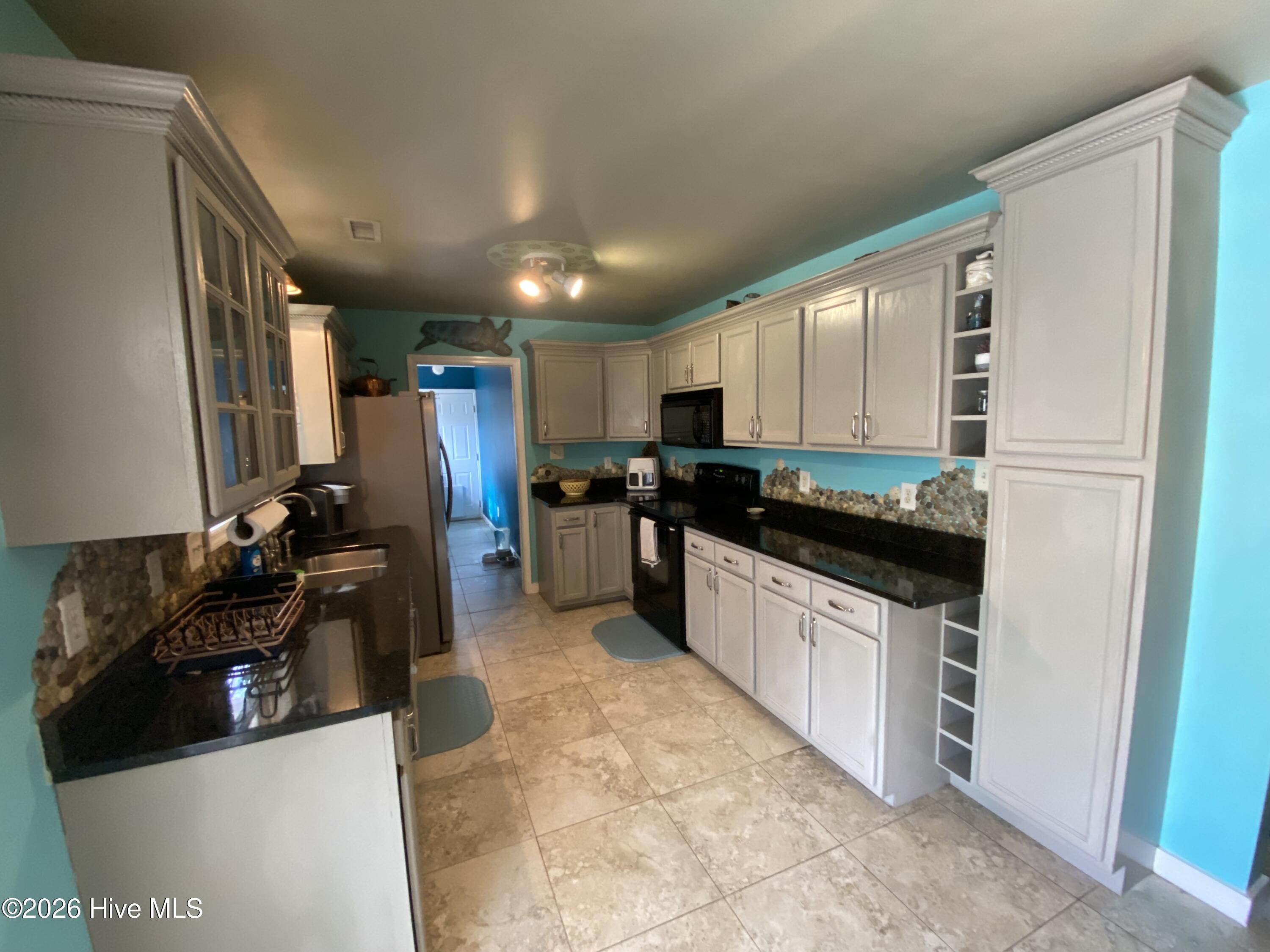 100555629 | Photo 15