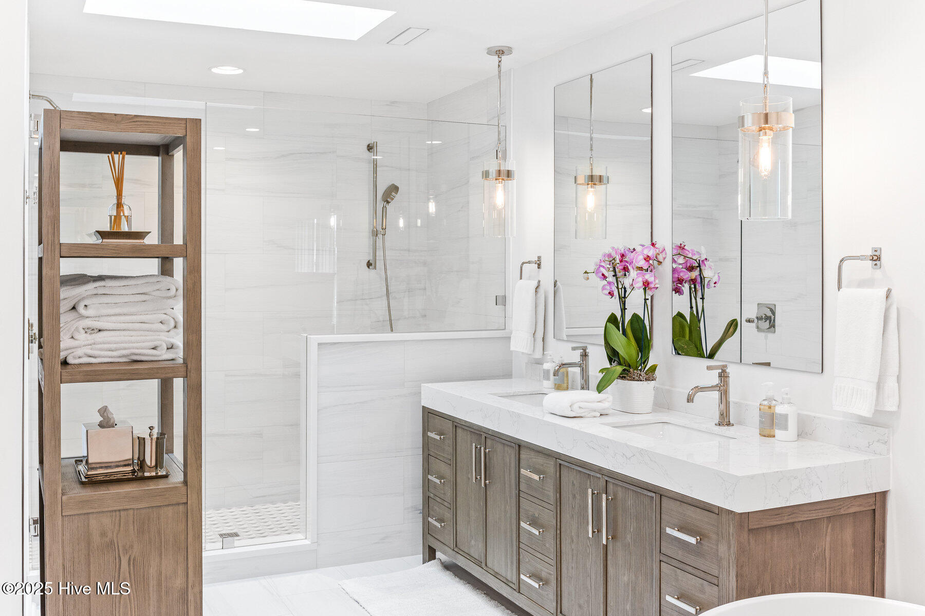 100530519 | Photo 32