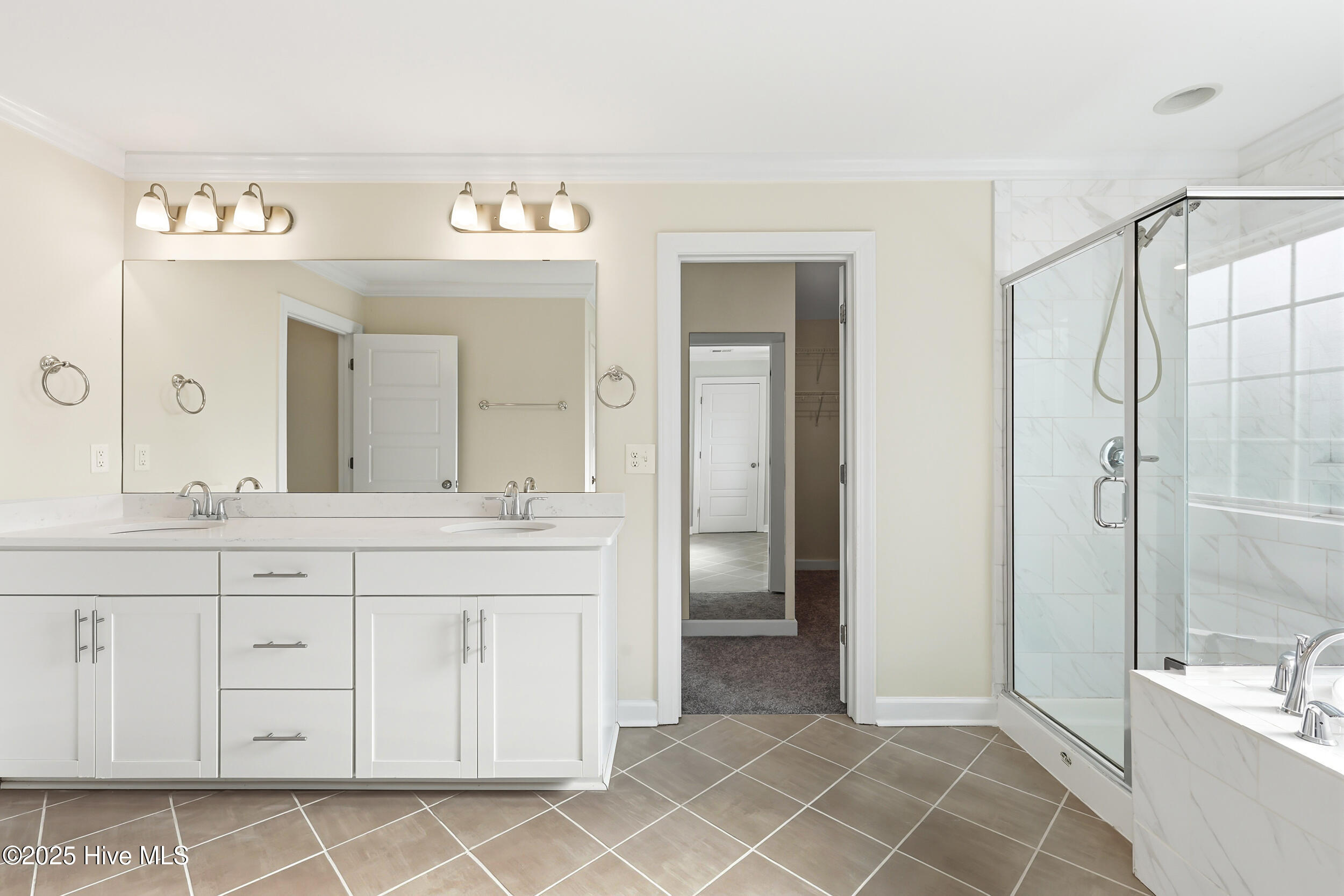 100541614 | Photo 31