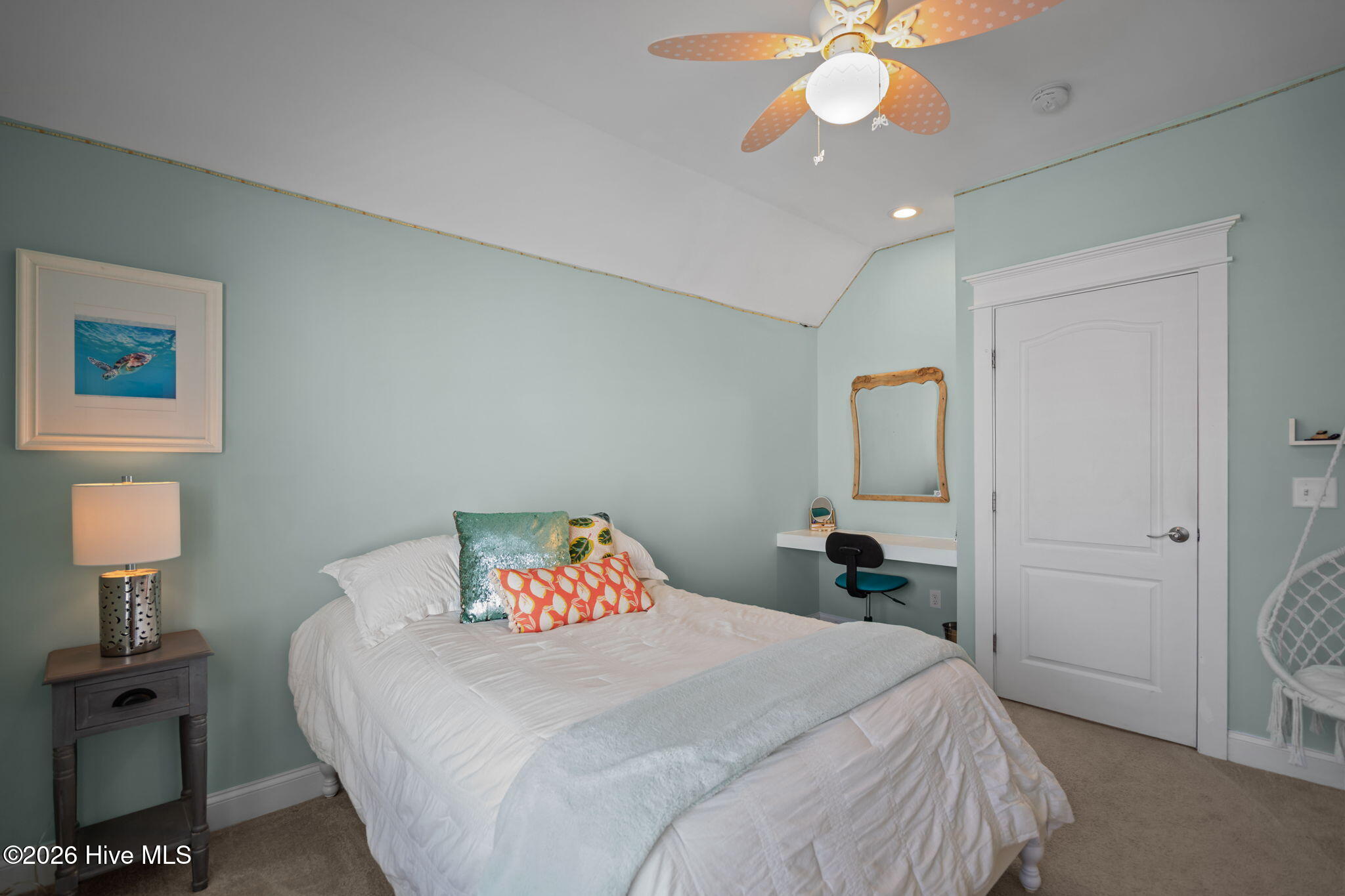 100559894 | Photo 36