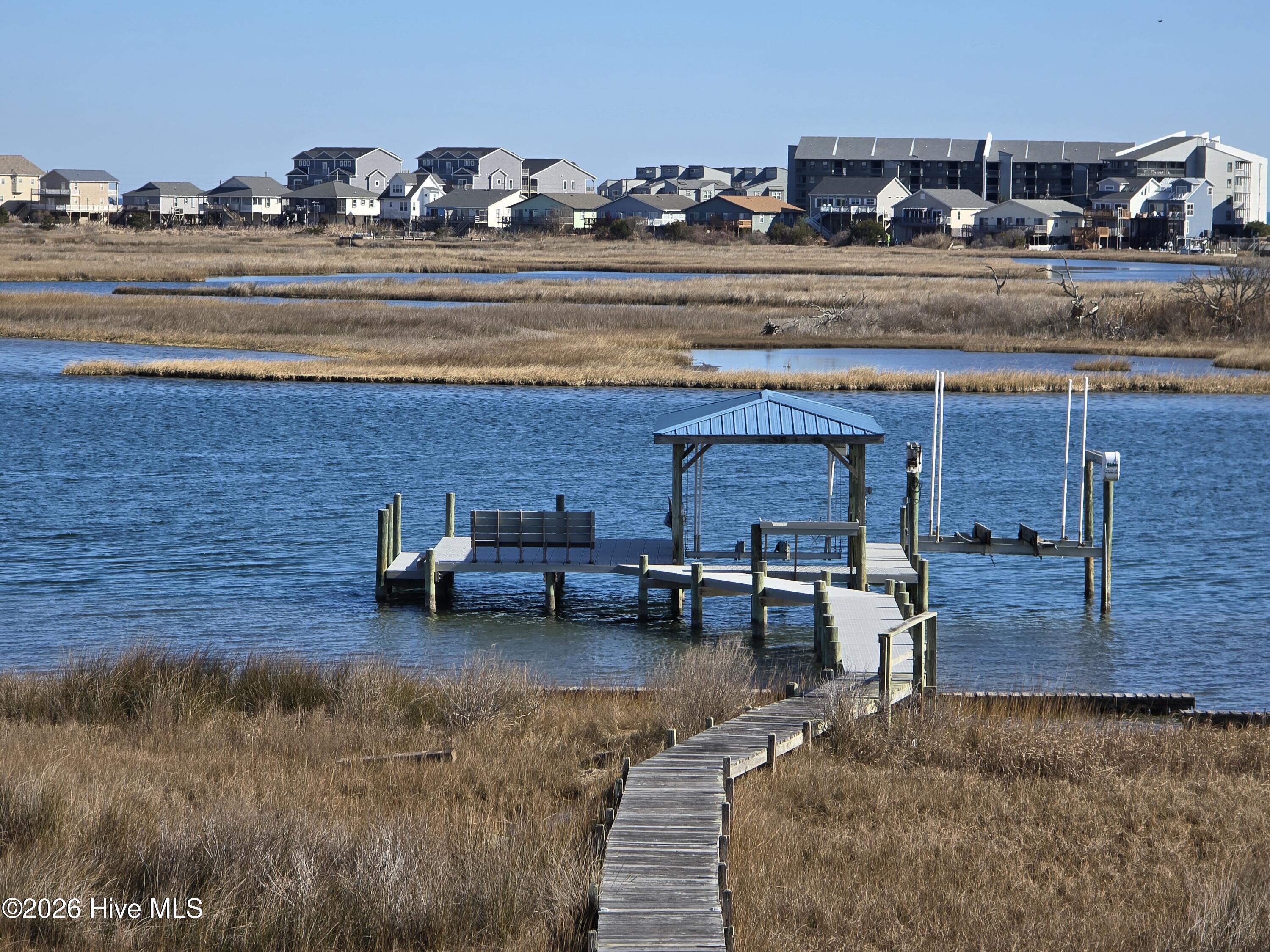 100553639 | Photo 23