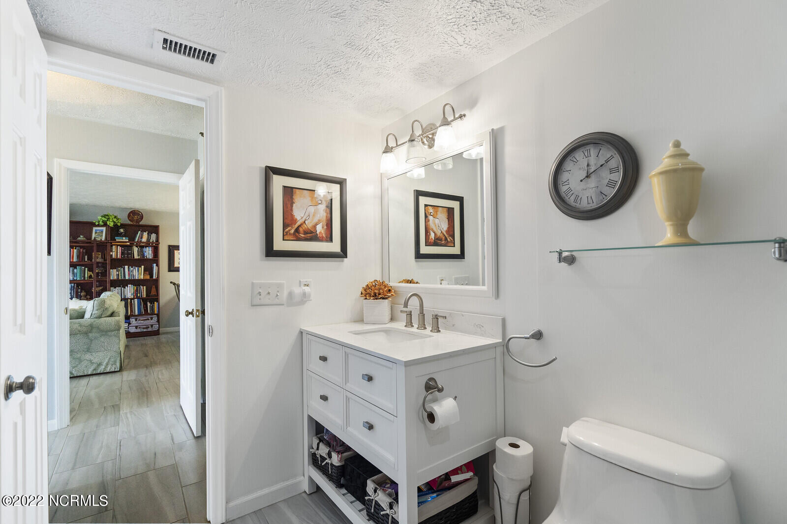 100556519 | Photo 13