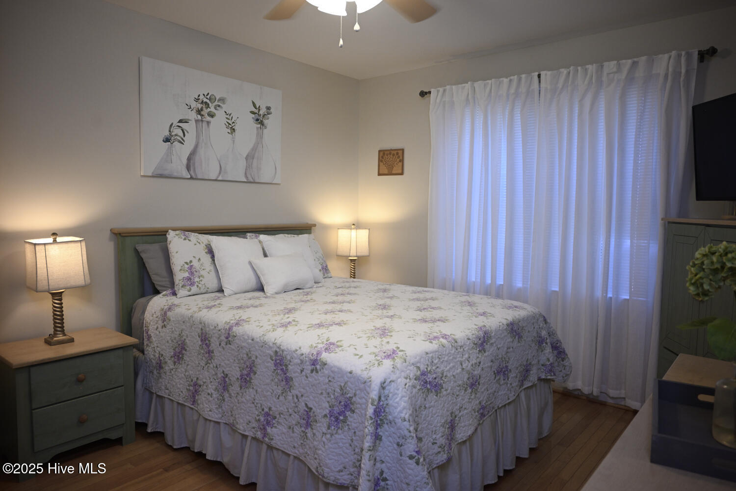 100521954 | Photo 23