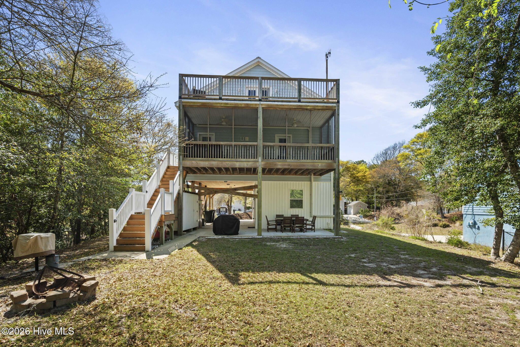 100565691 | Photo 57