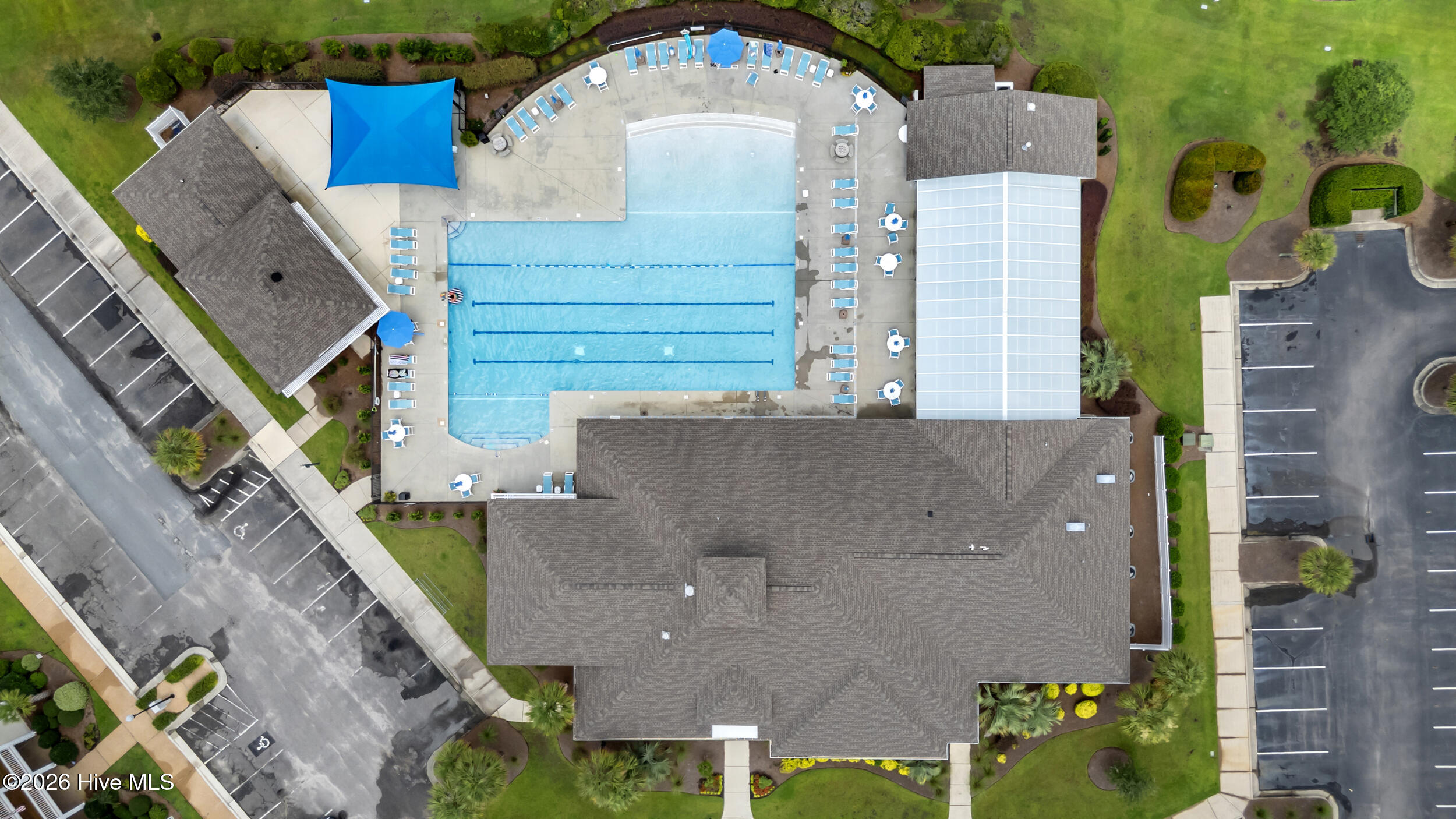 100564040 | Photo 52