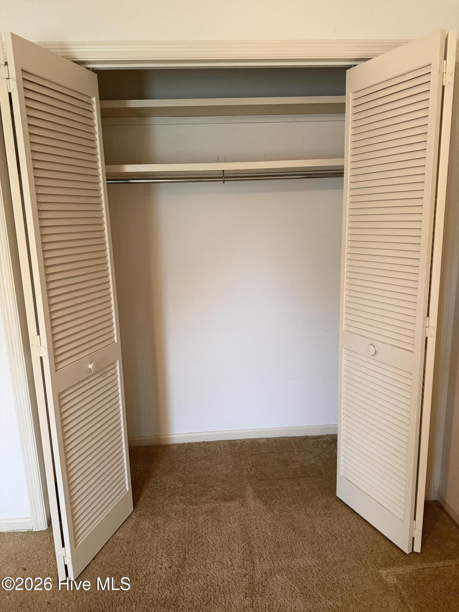 100570594 | Photo 22