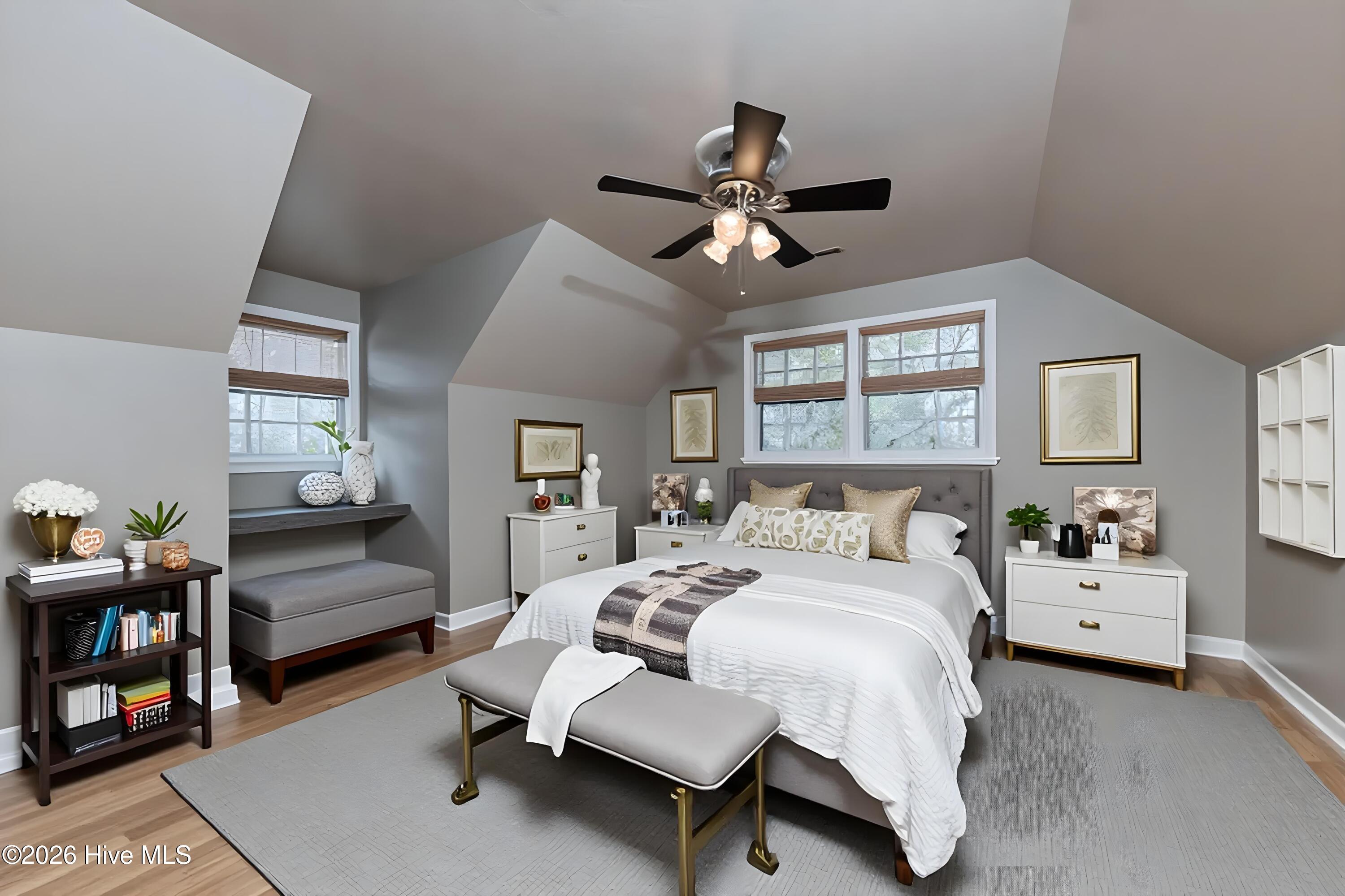 100563981 | Photo 39