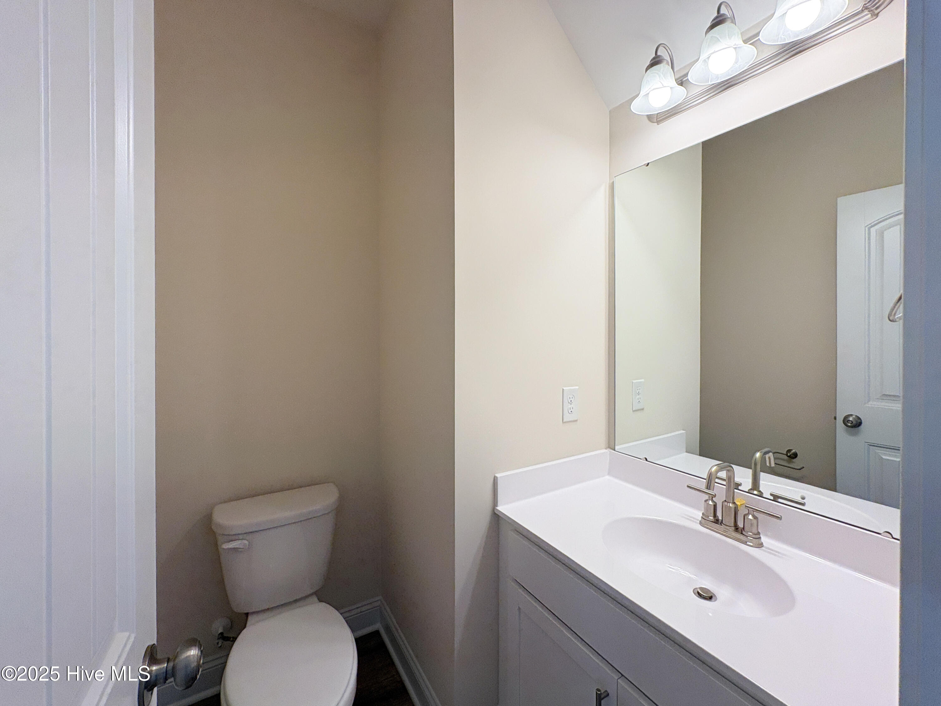 100499948 | Photo 14