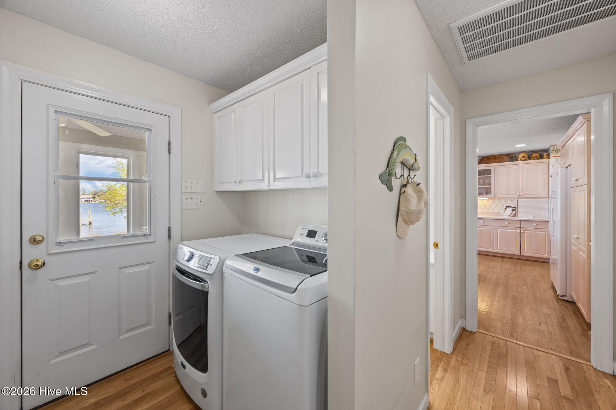 609 Mills Road,Oriental