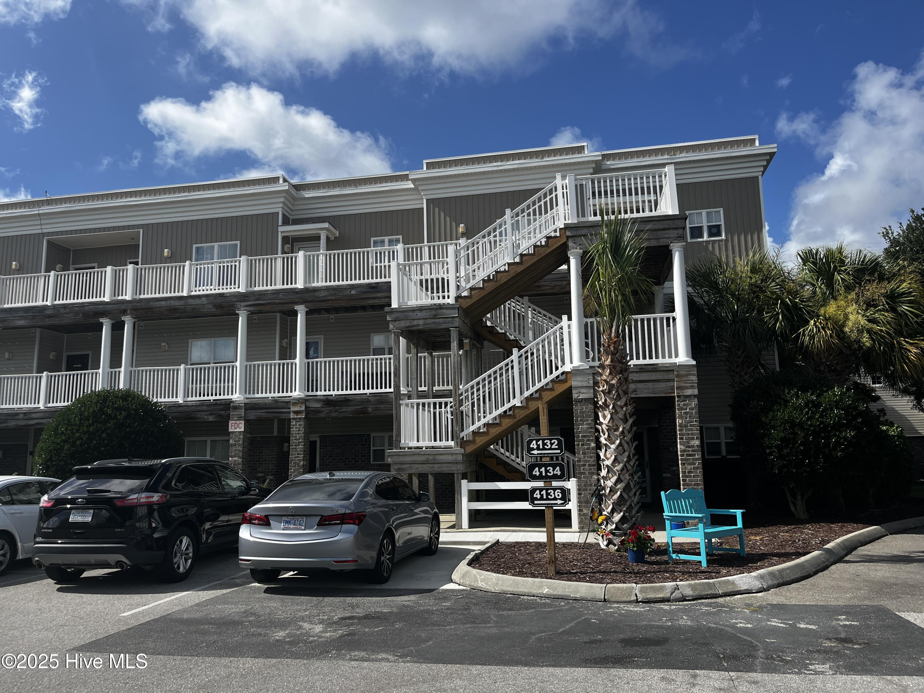 100547430 | Photo 28