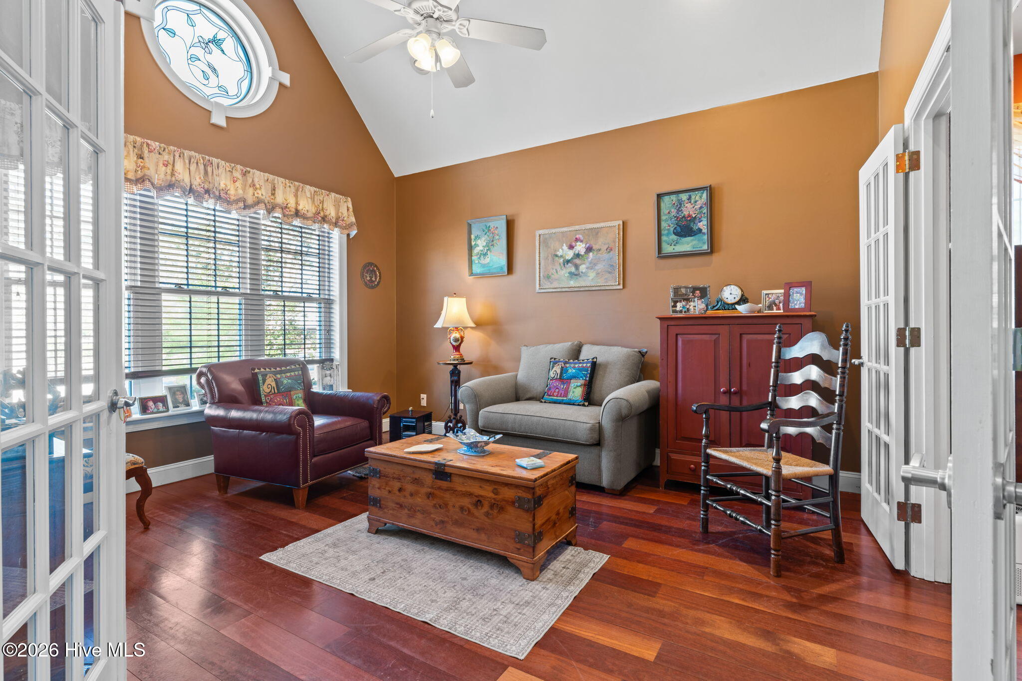 100553599 | Photo 15