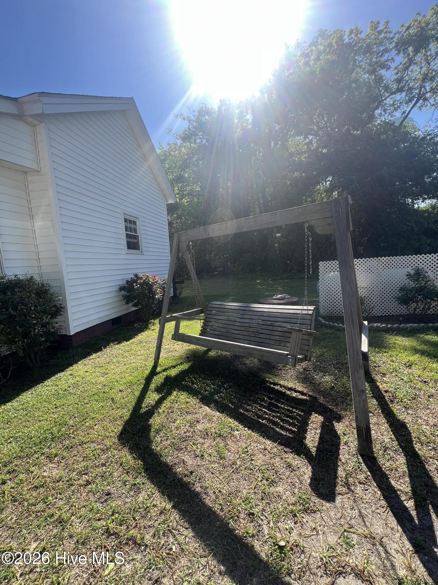 183 Nc 124 West