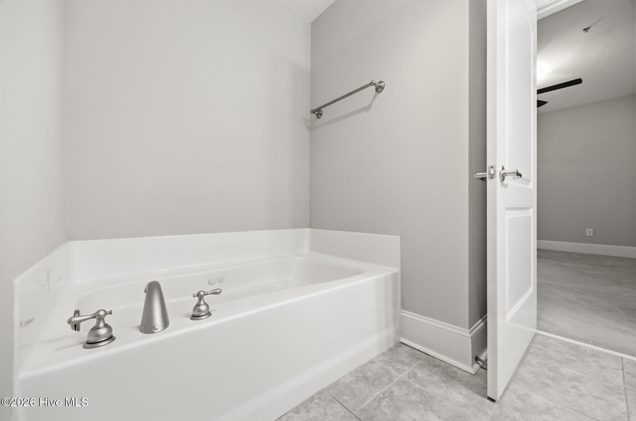 100569060 | Photo 27