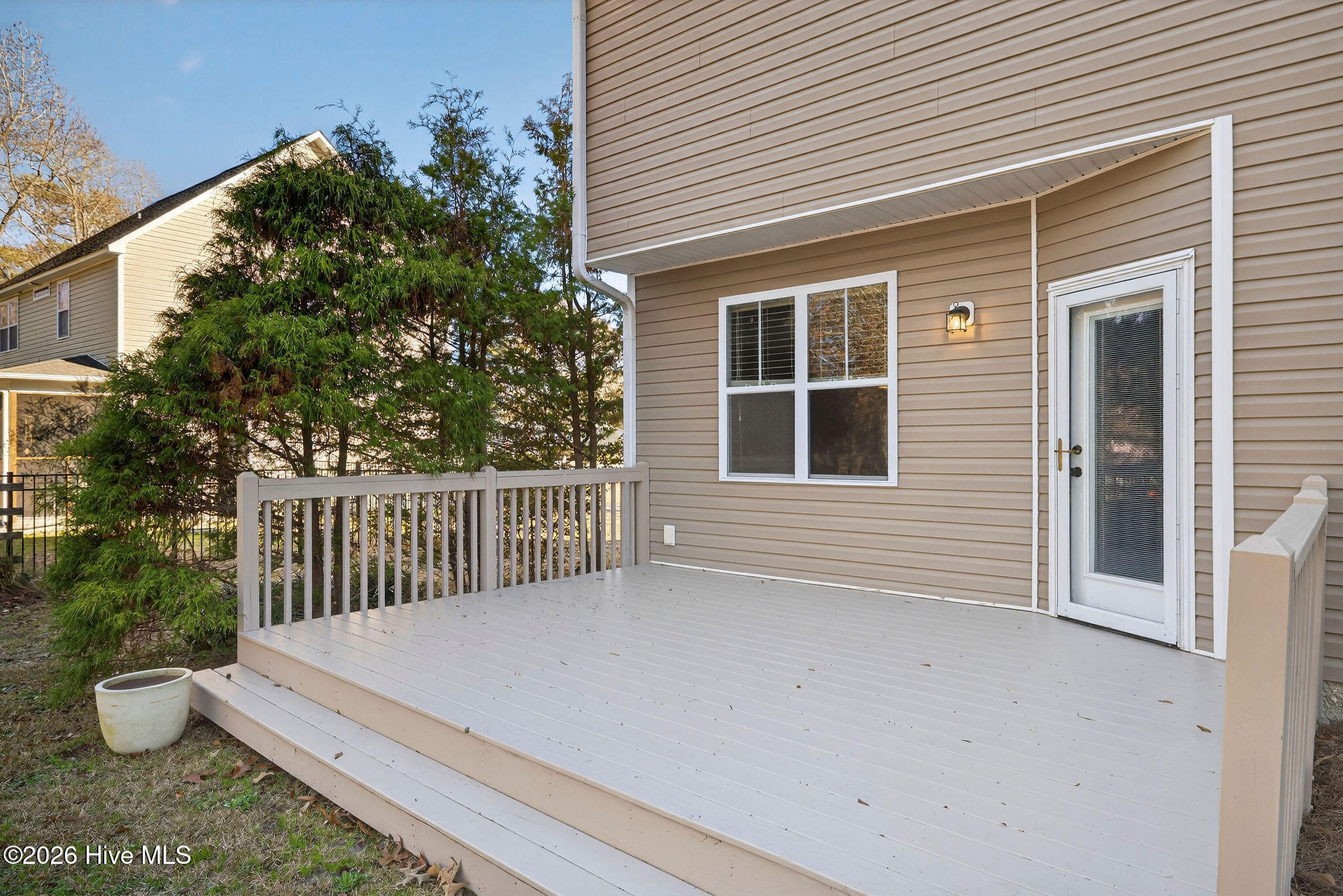 100549493 | Photo 10