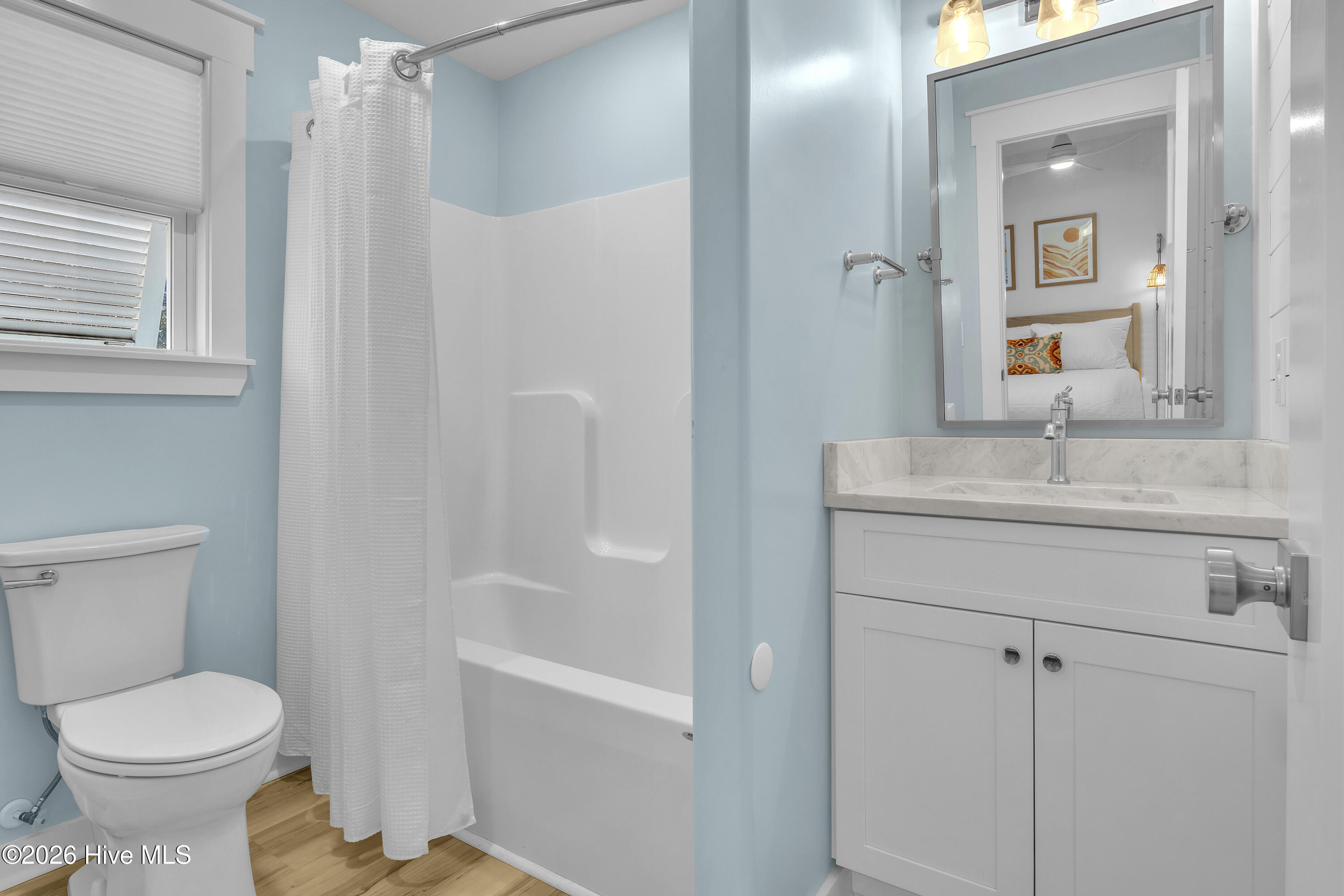 100549565 | Photo 46