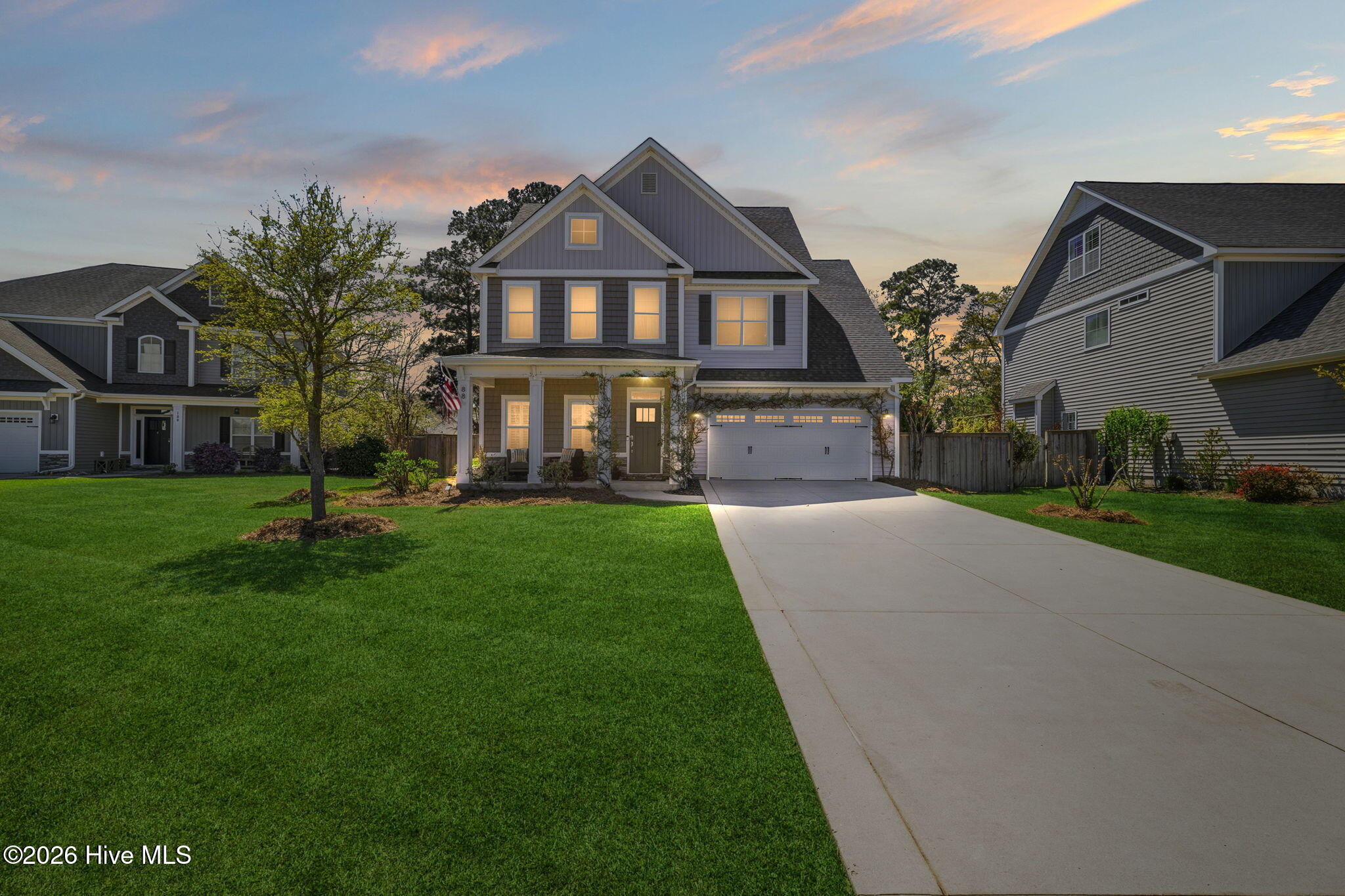 100565702 | Photo 48