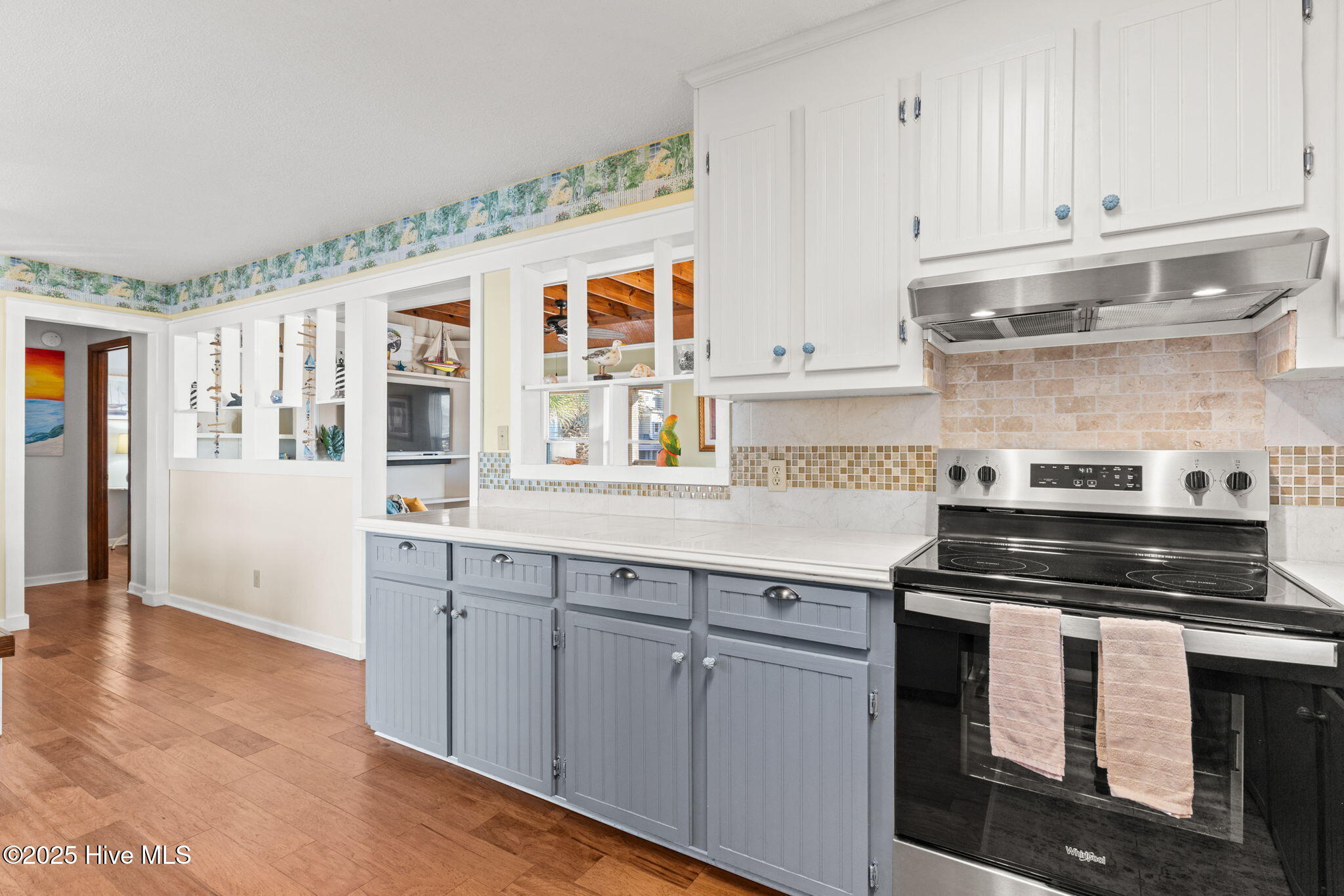 100540487 | Photo 41