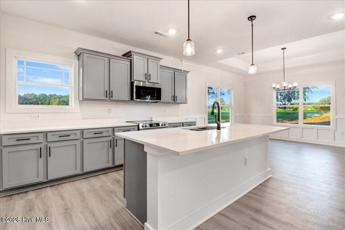 100552380 | Photo 10