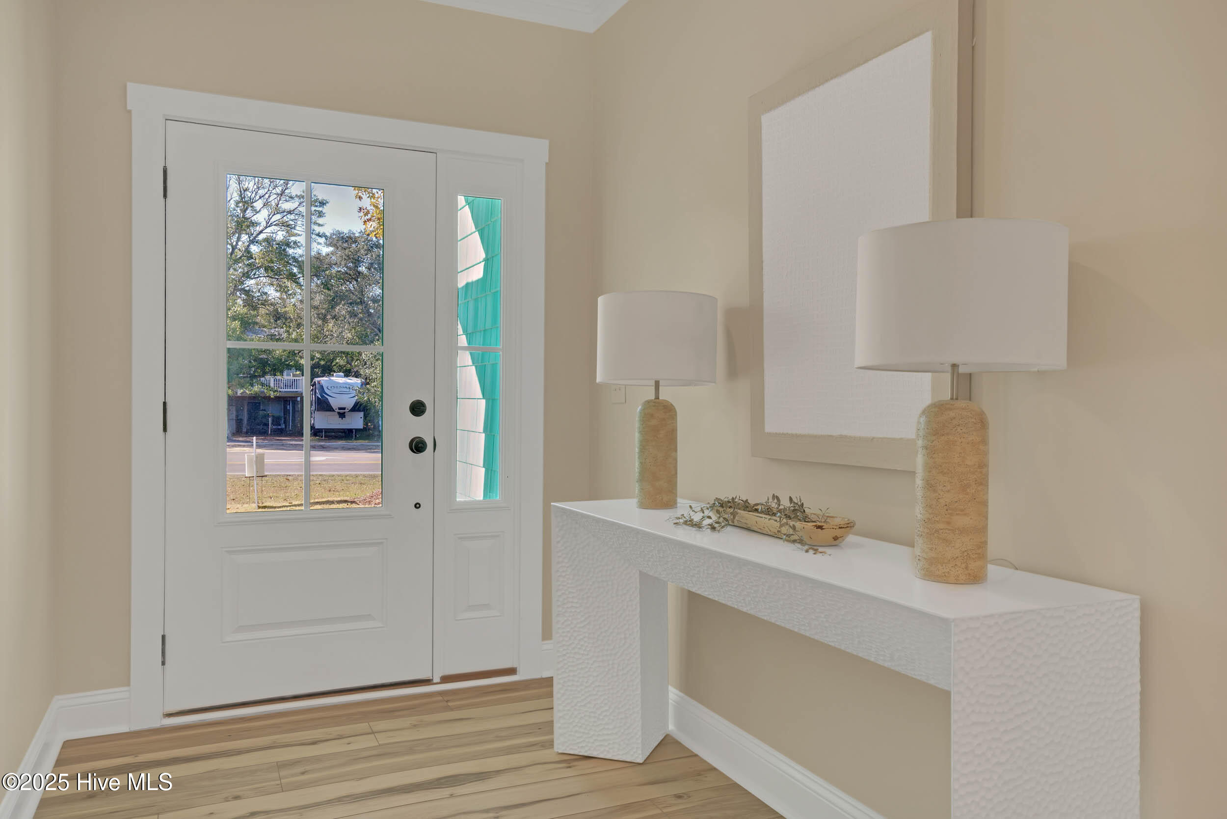 100460470 | Photo 11