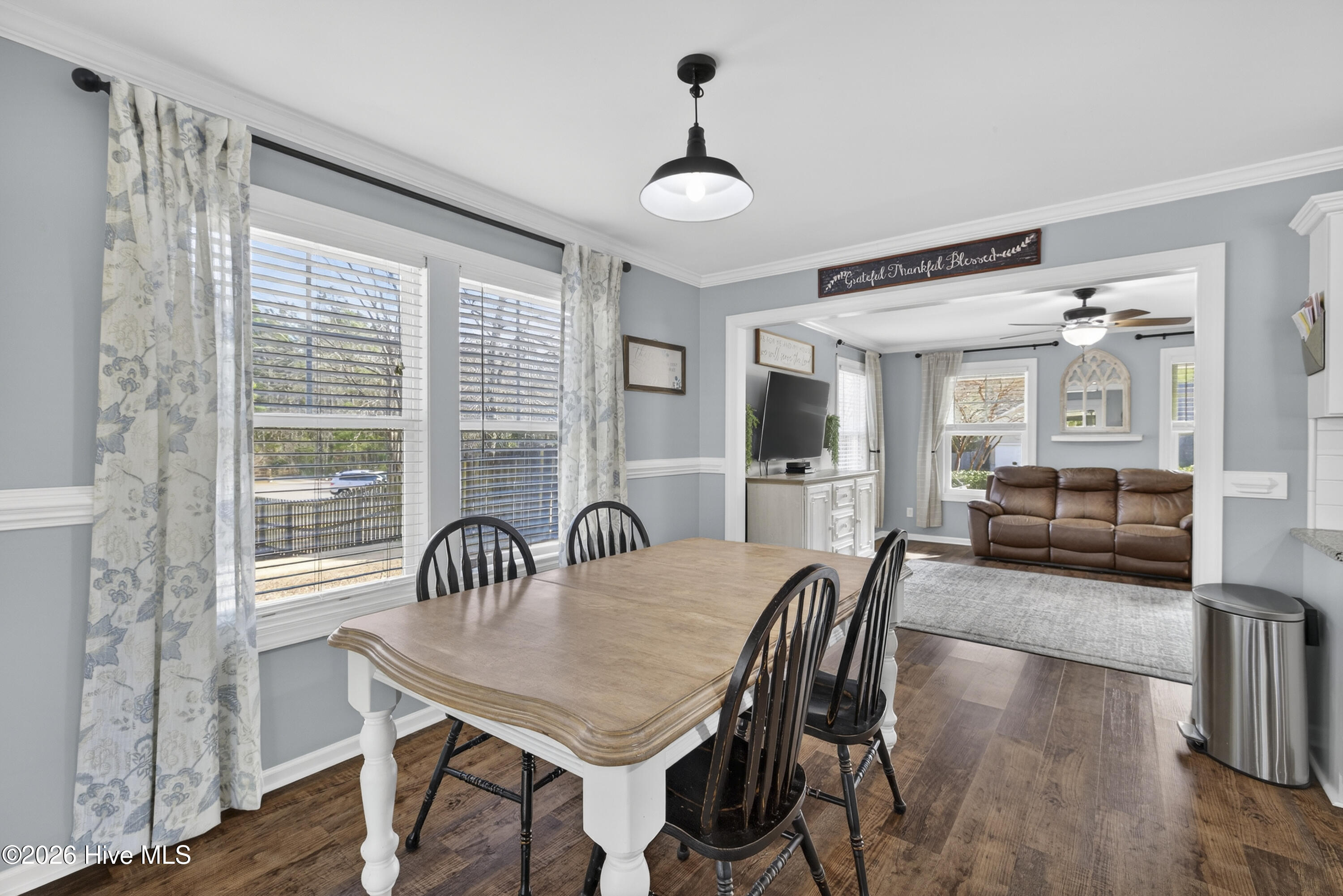 100549081 | Photo 10