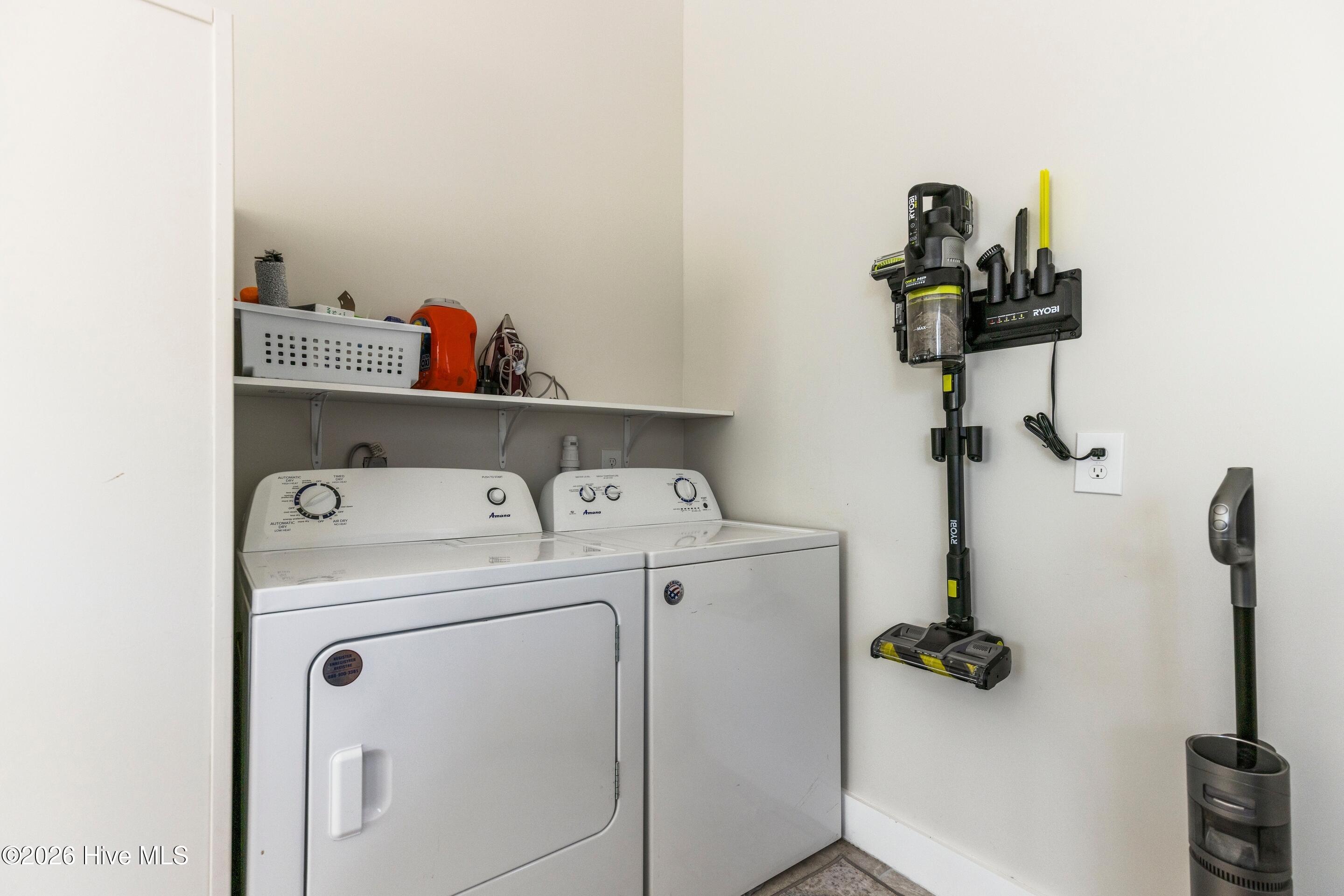 100547942 | Photo 44