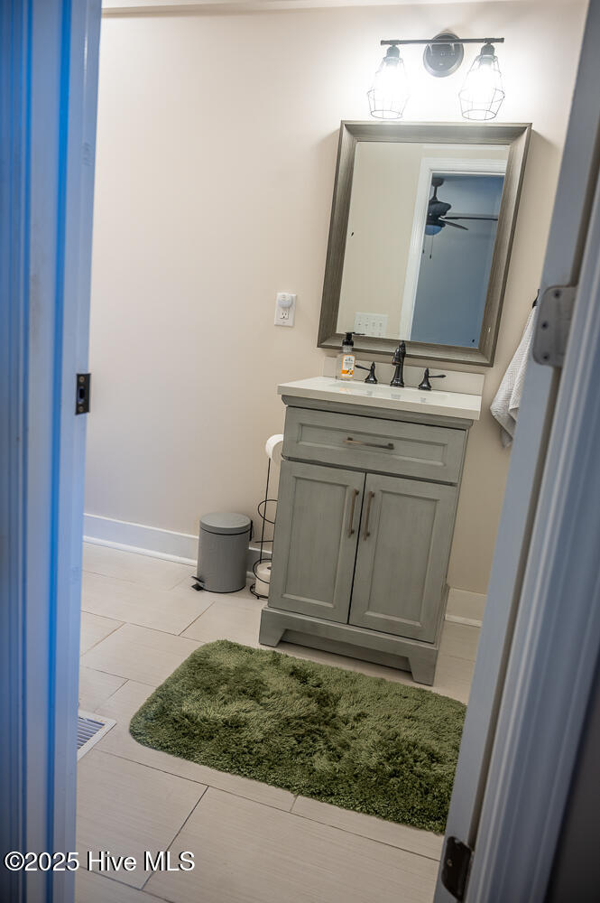 100545443 | Photo 16