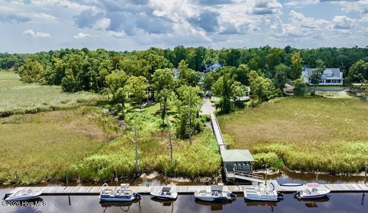 100552063 | Photo 50