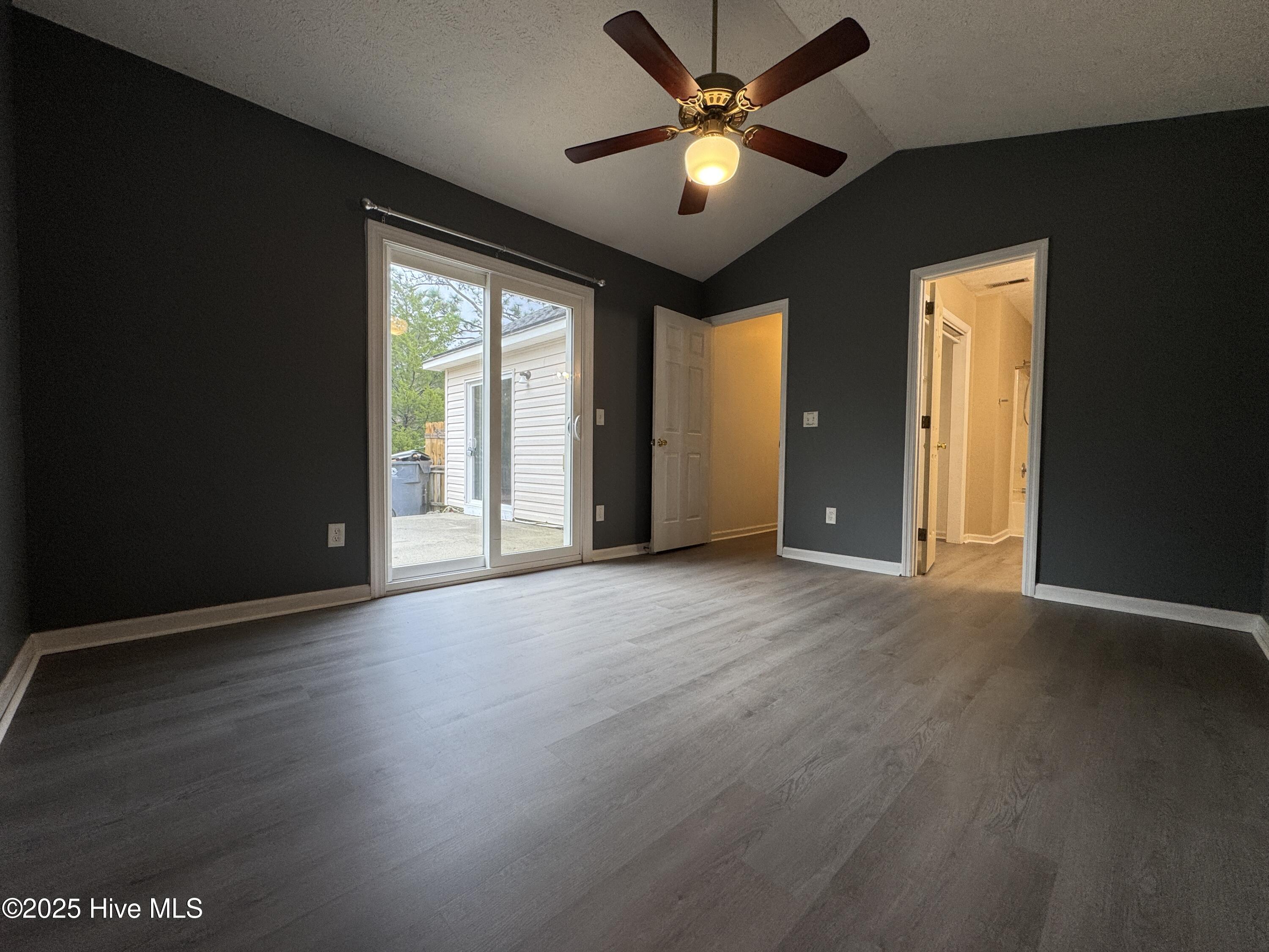 100539511 | Photo 17