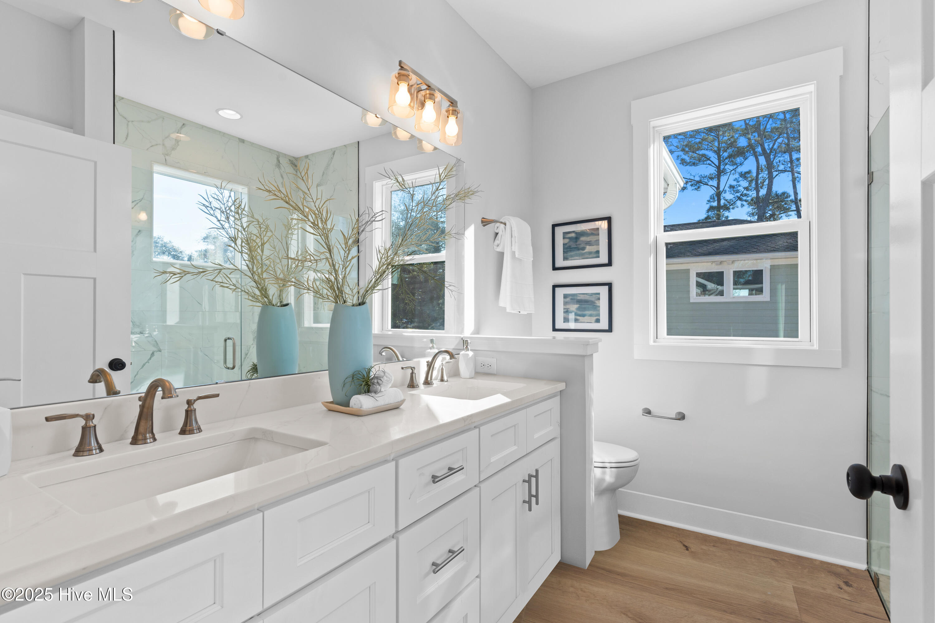 100545556 | Photo 42