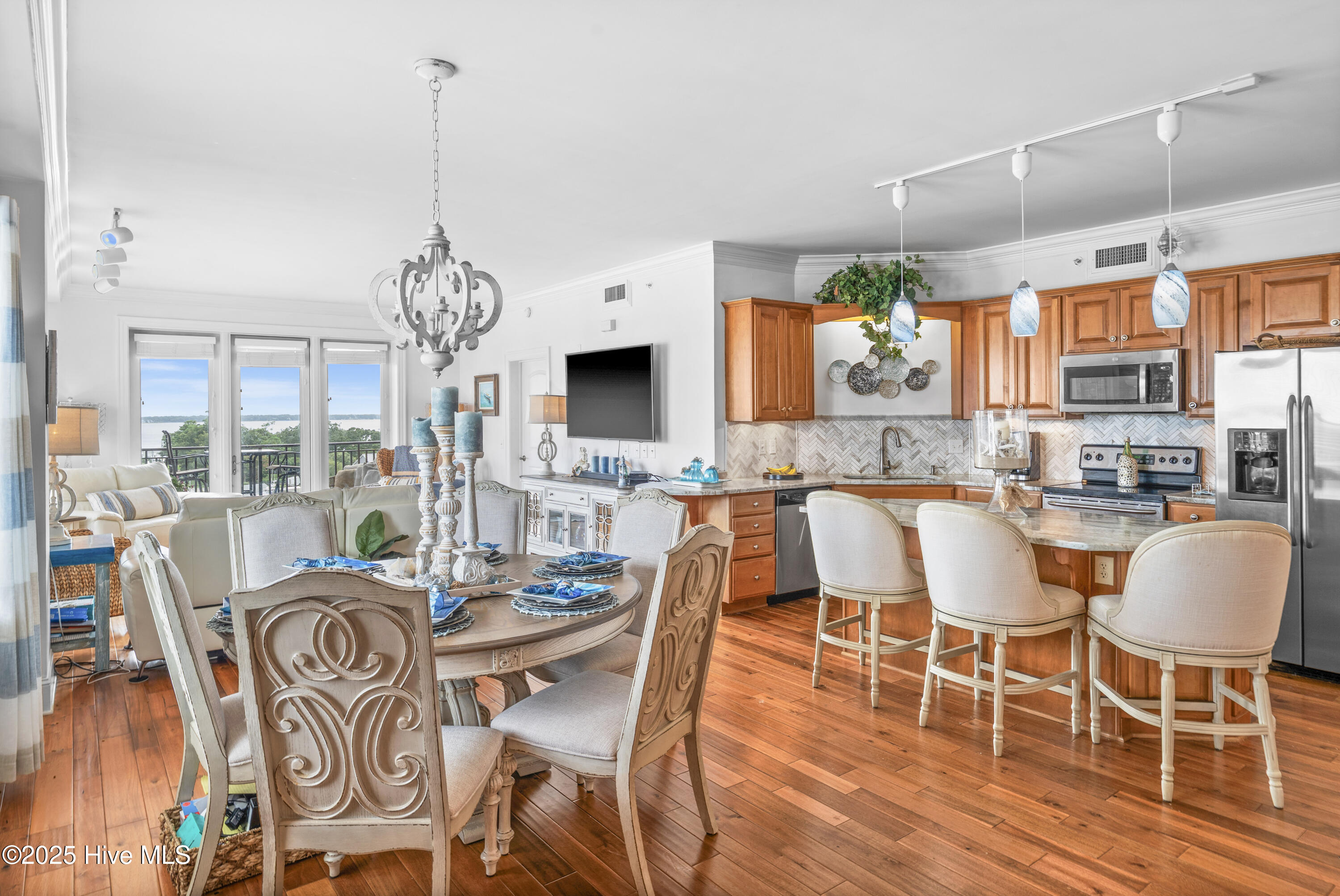 4425 Arendell Street 609,Morehead City
