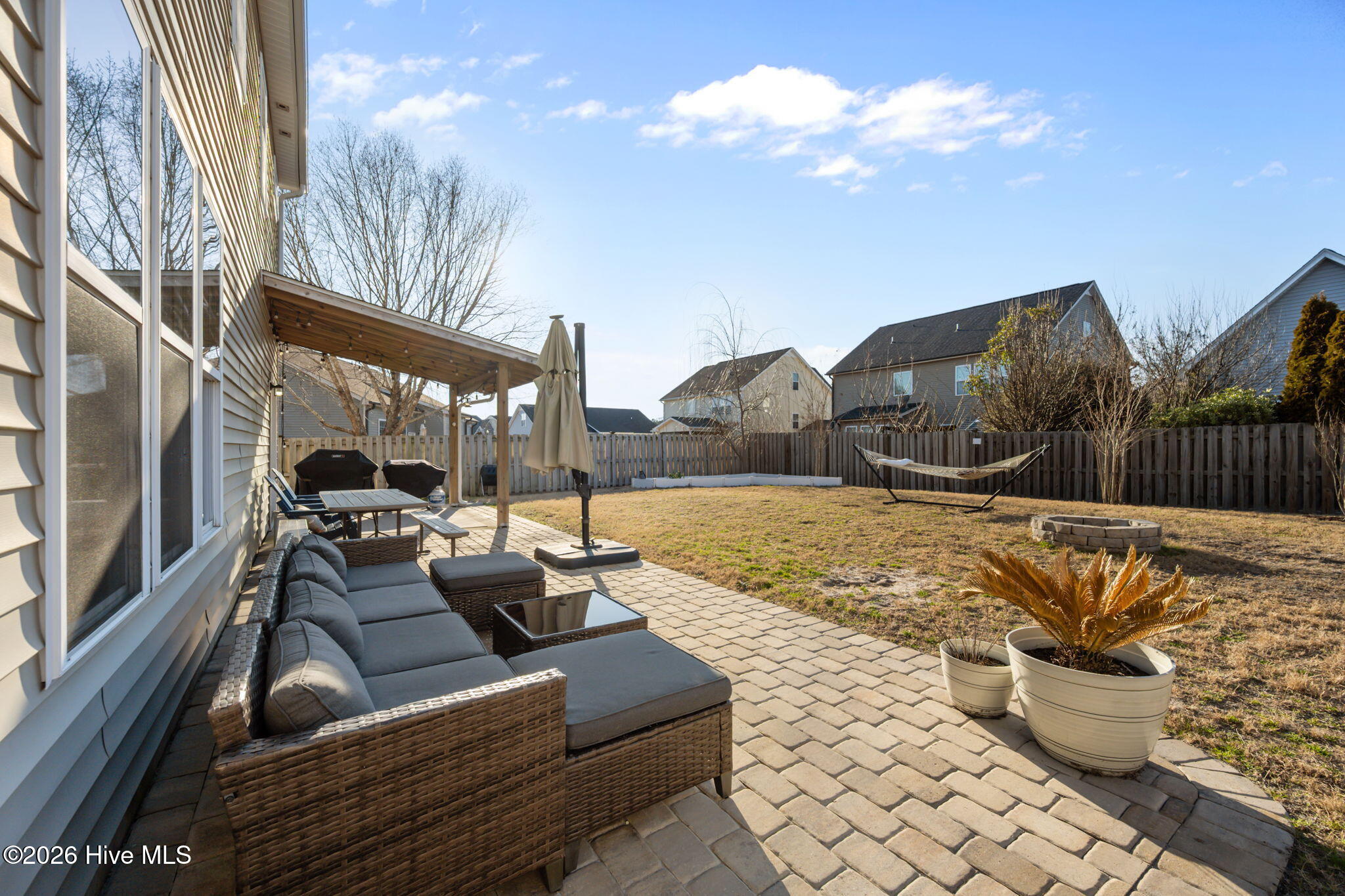 100557022 | Photo 35