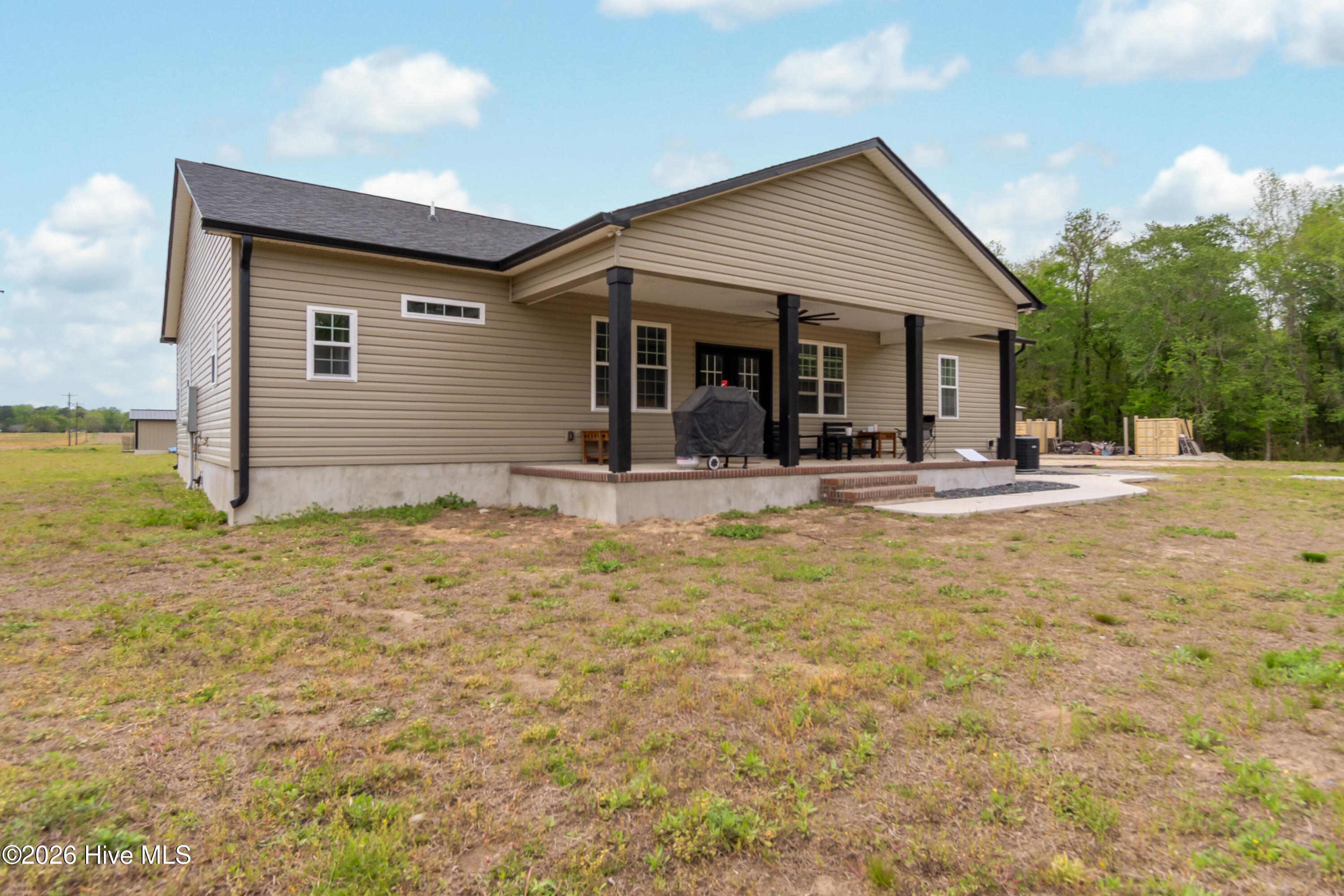 1560 White Oak River Road,Maysville