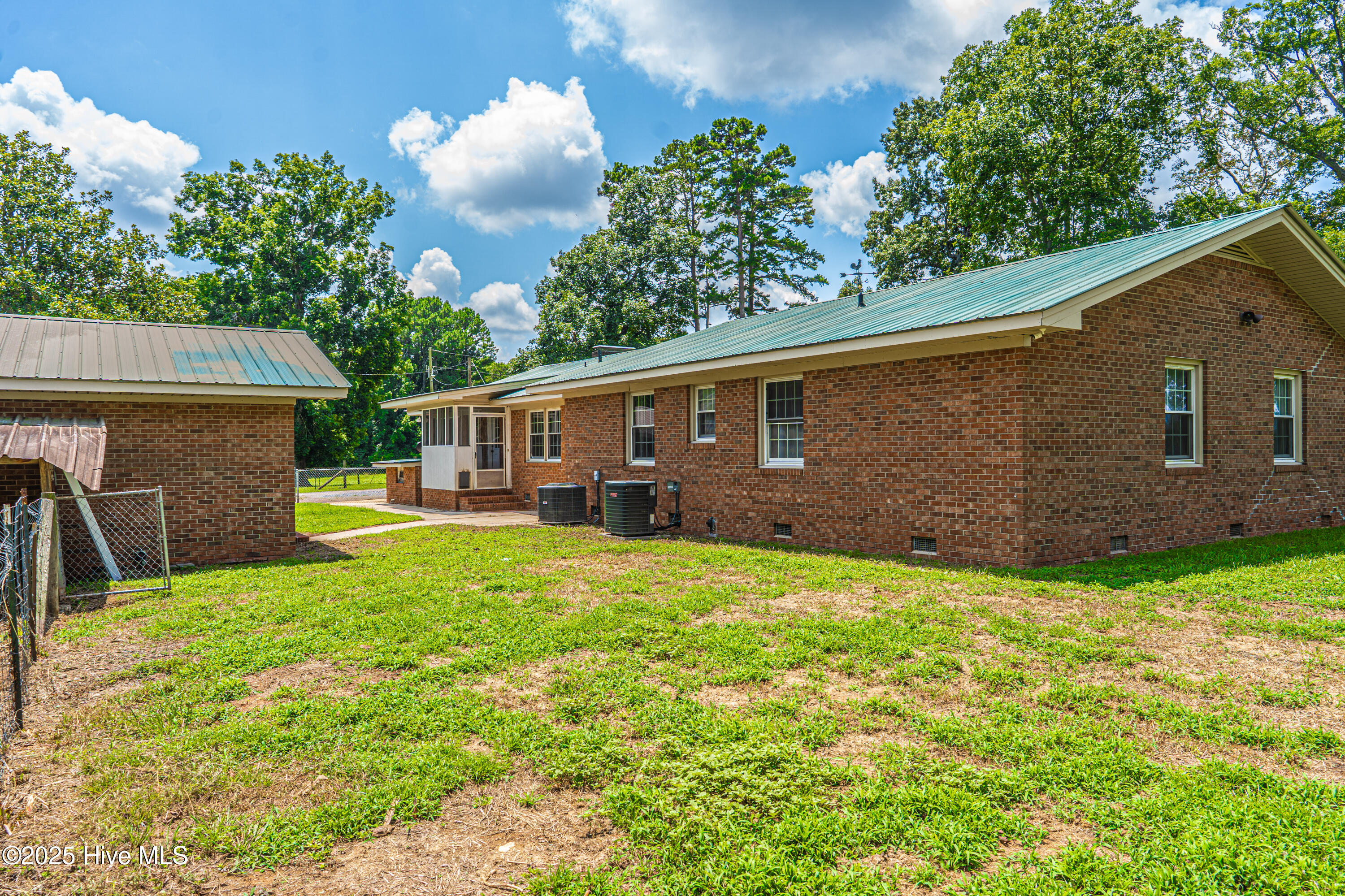 383 Lakey Siding Road