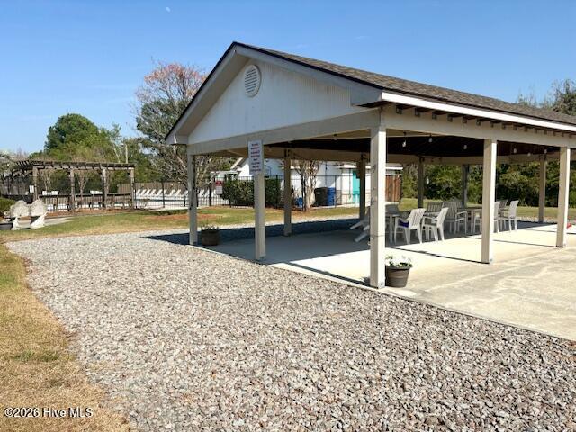 100566156 | Photo 38