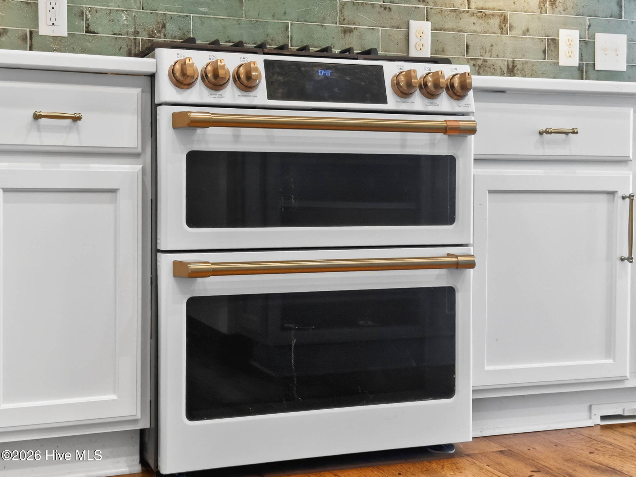 100567612 | Photo 19