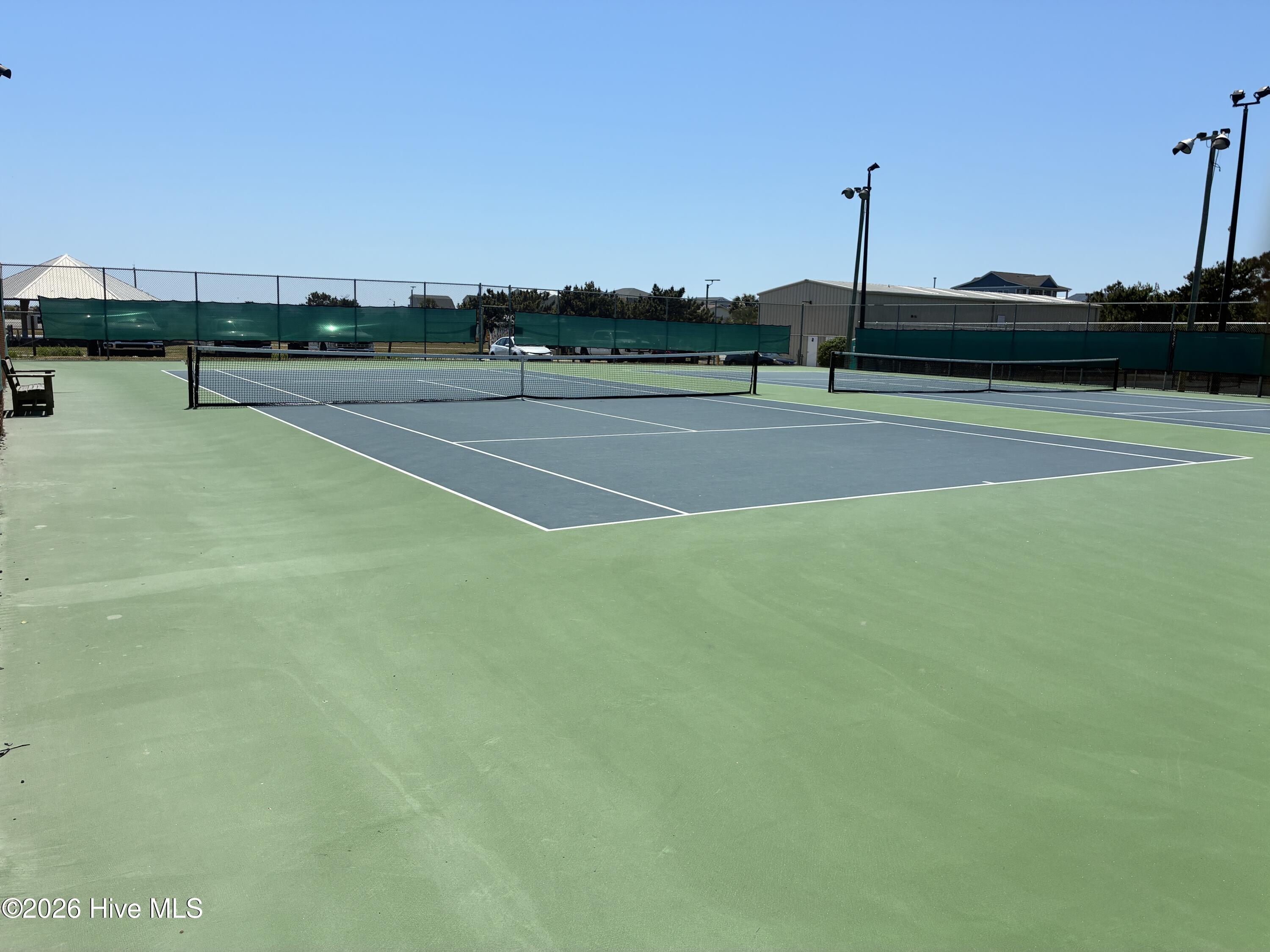 100569649 | Photo 53