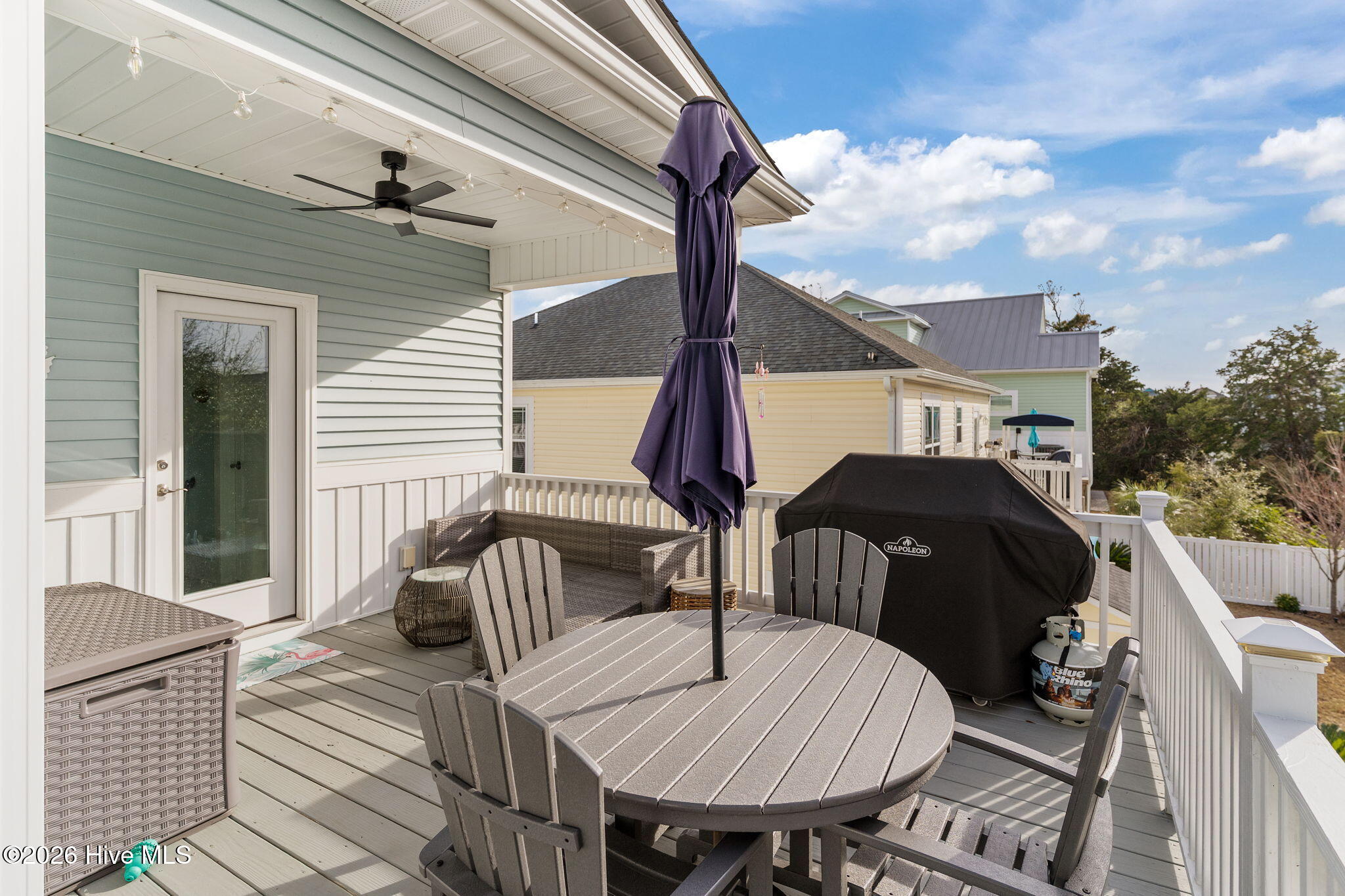 100549491 | Photo 46