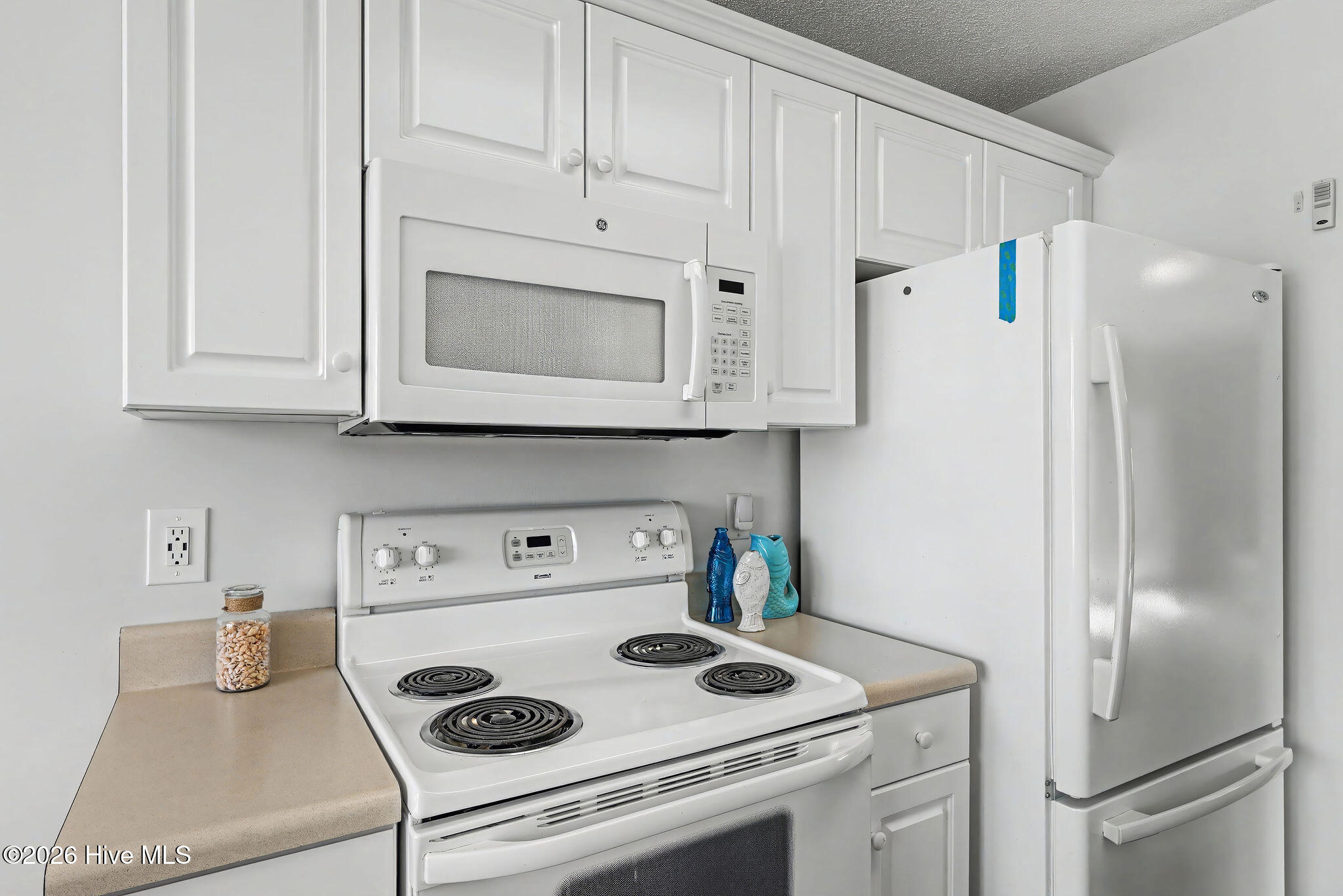 100560701 | Photo 18