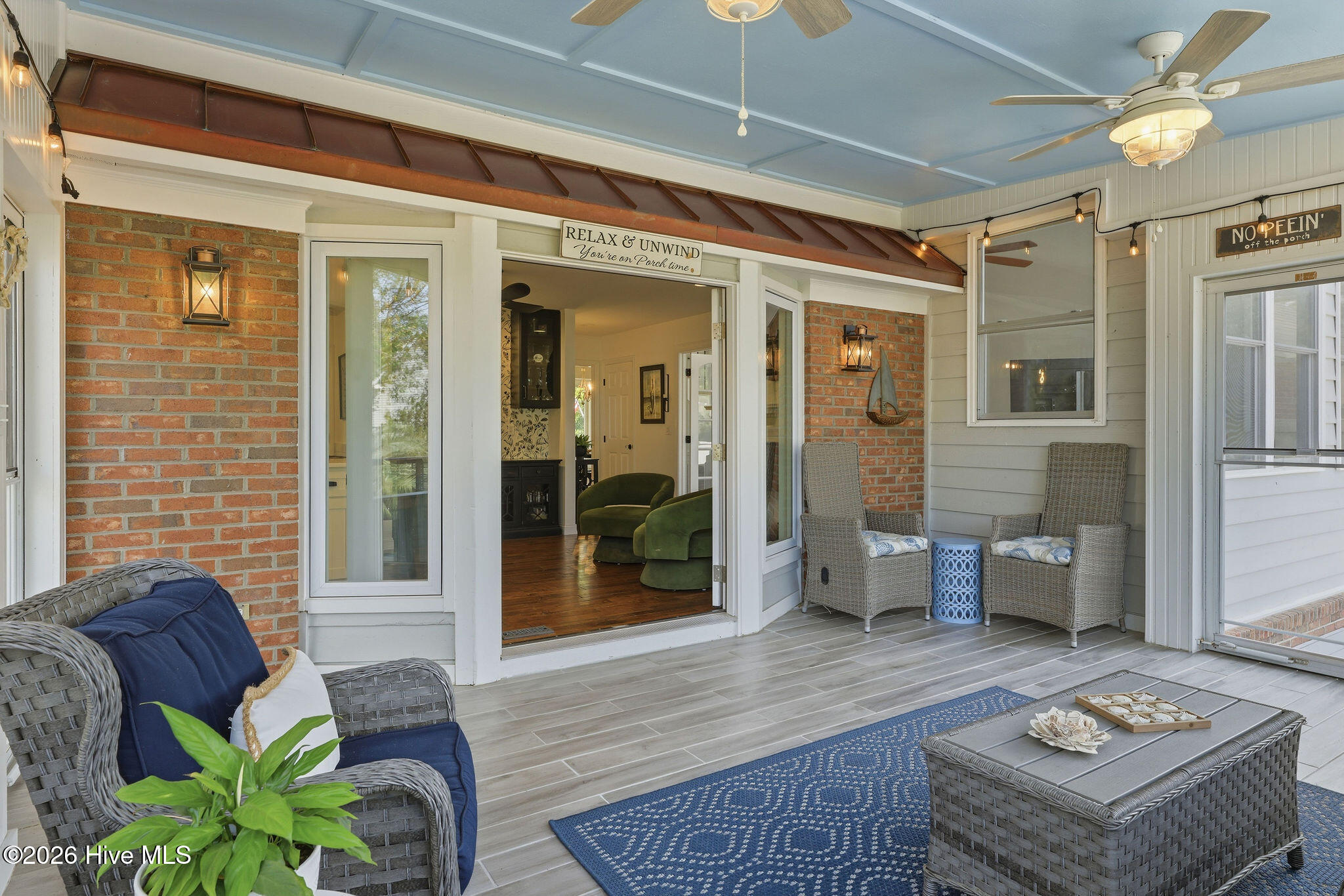 100567317 | Photo 57