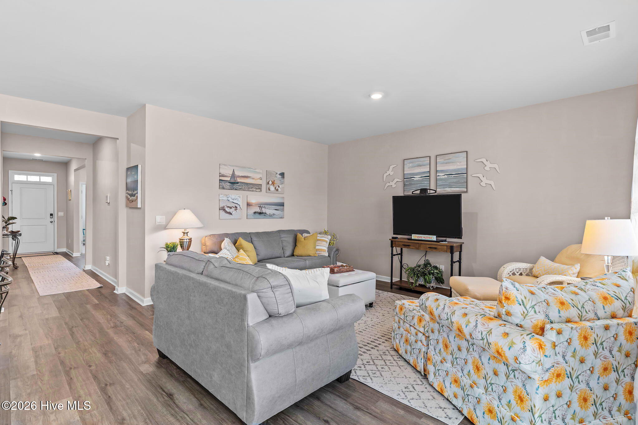 100569205 | Photo 17