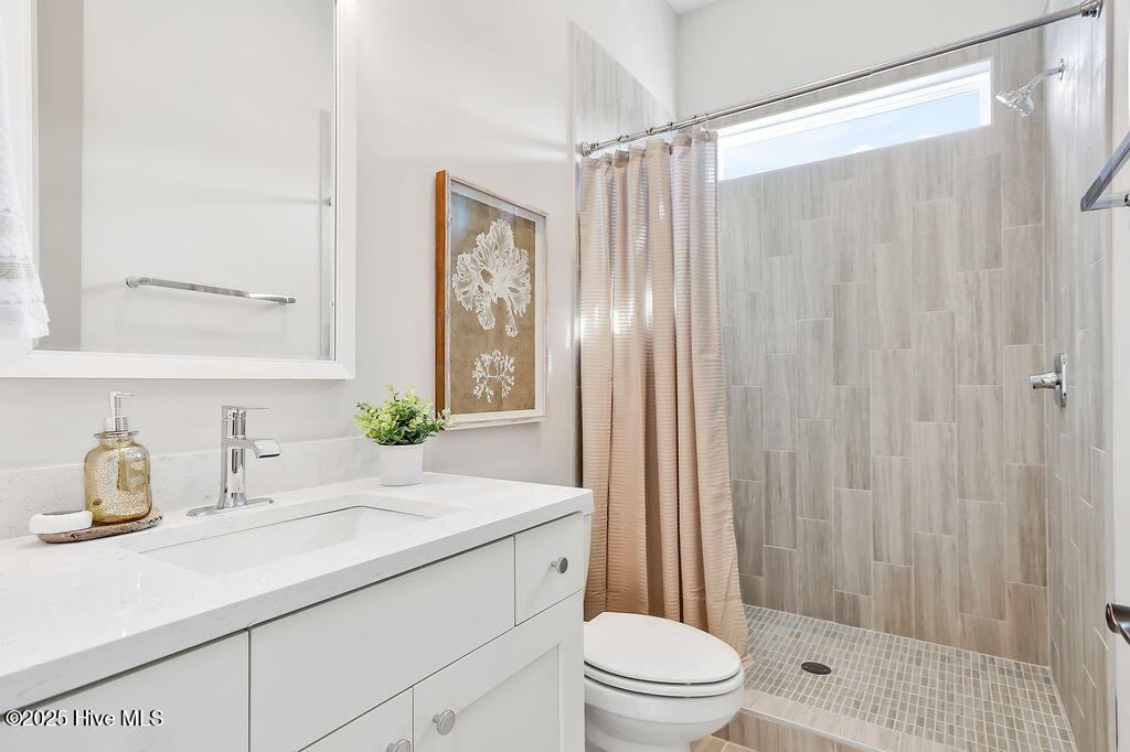 100554434 | Photo 34