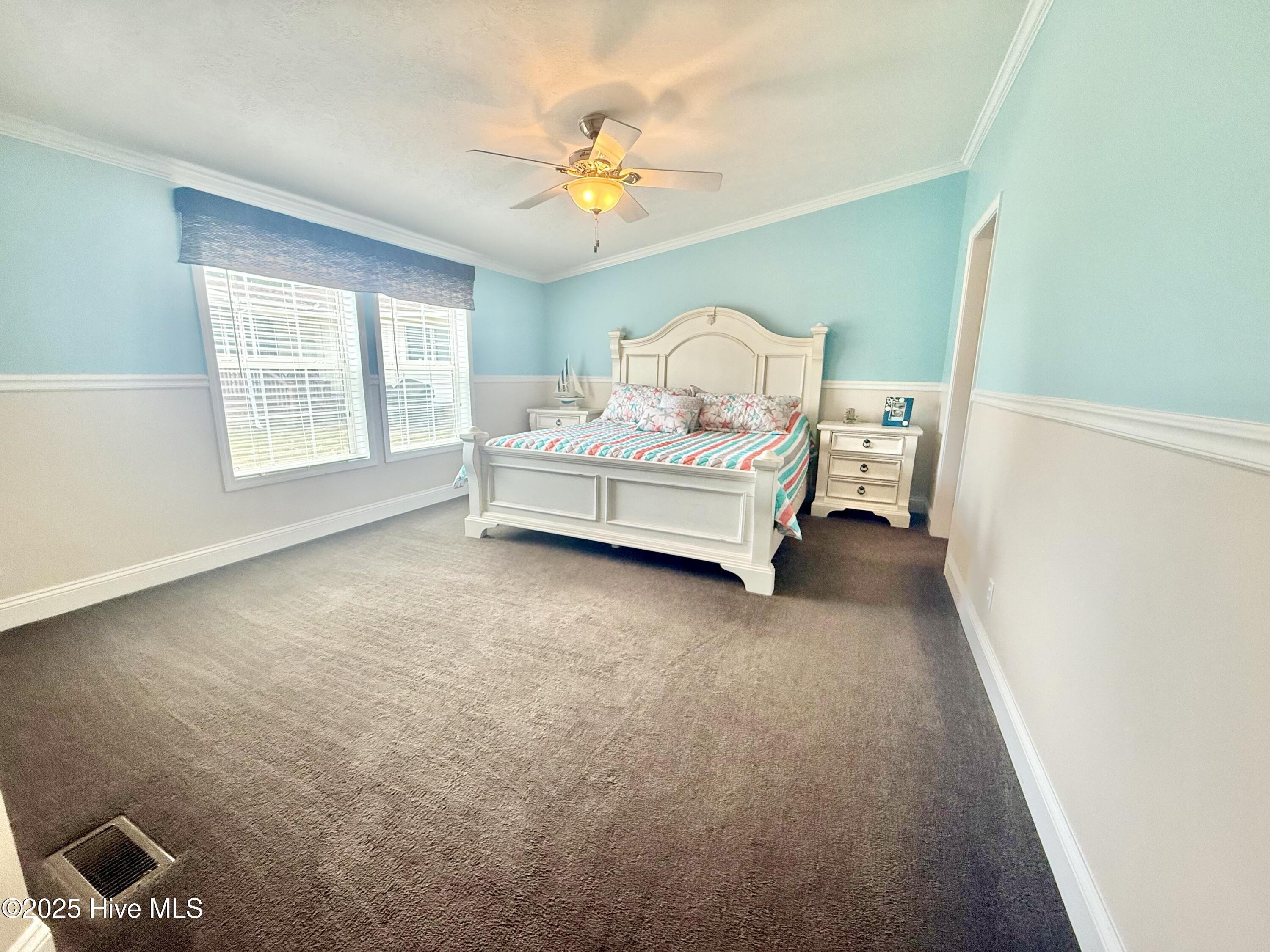 100530784 | Photo 10