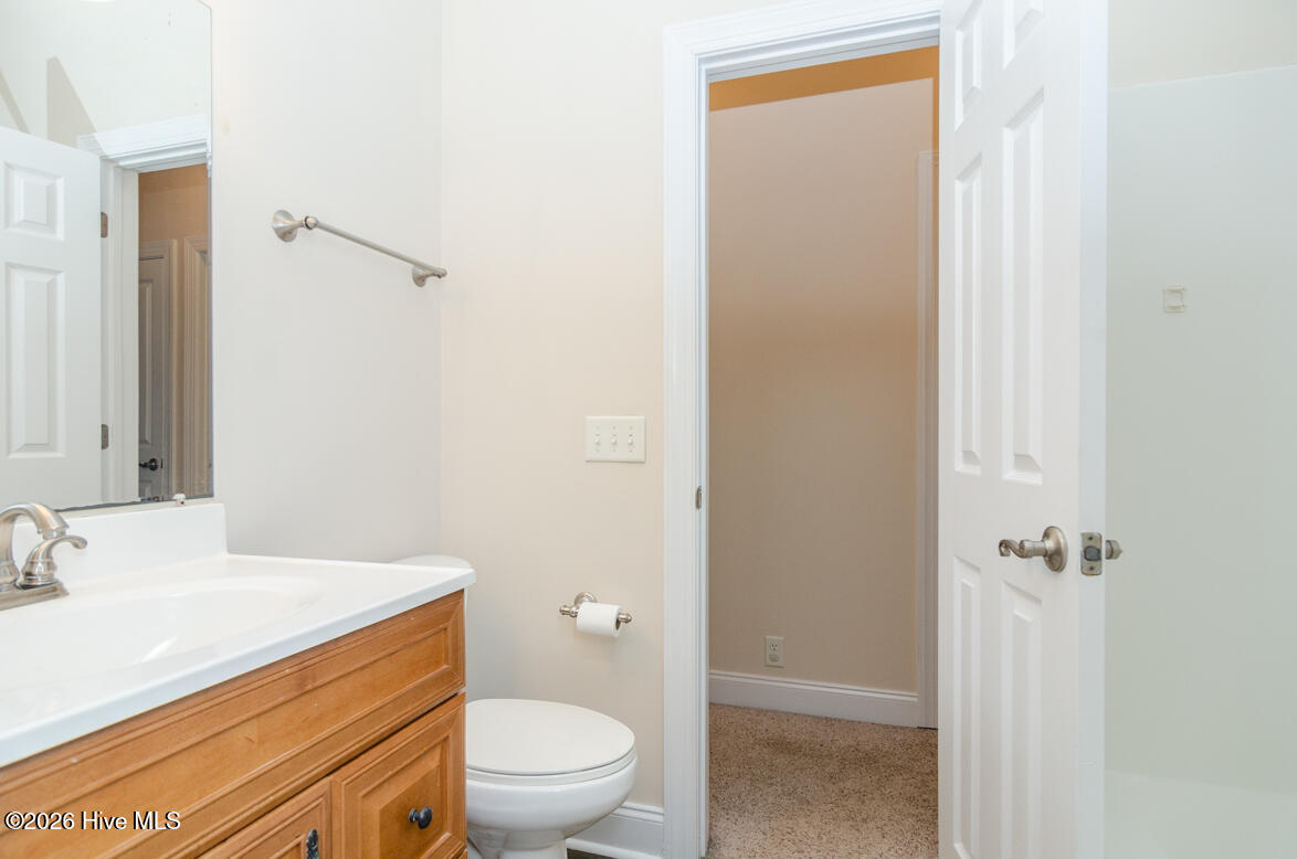 100556444 | Photo 24