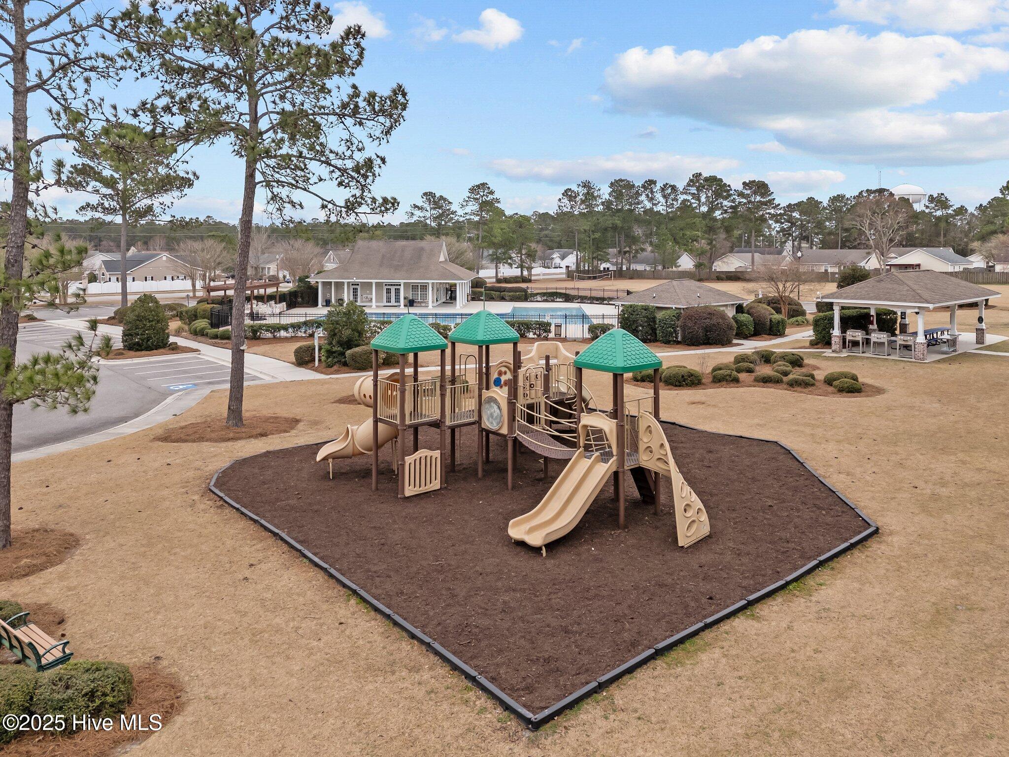 100533443 | Photo 40