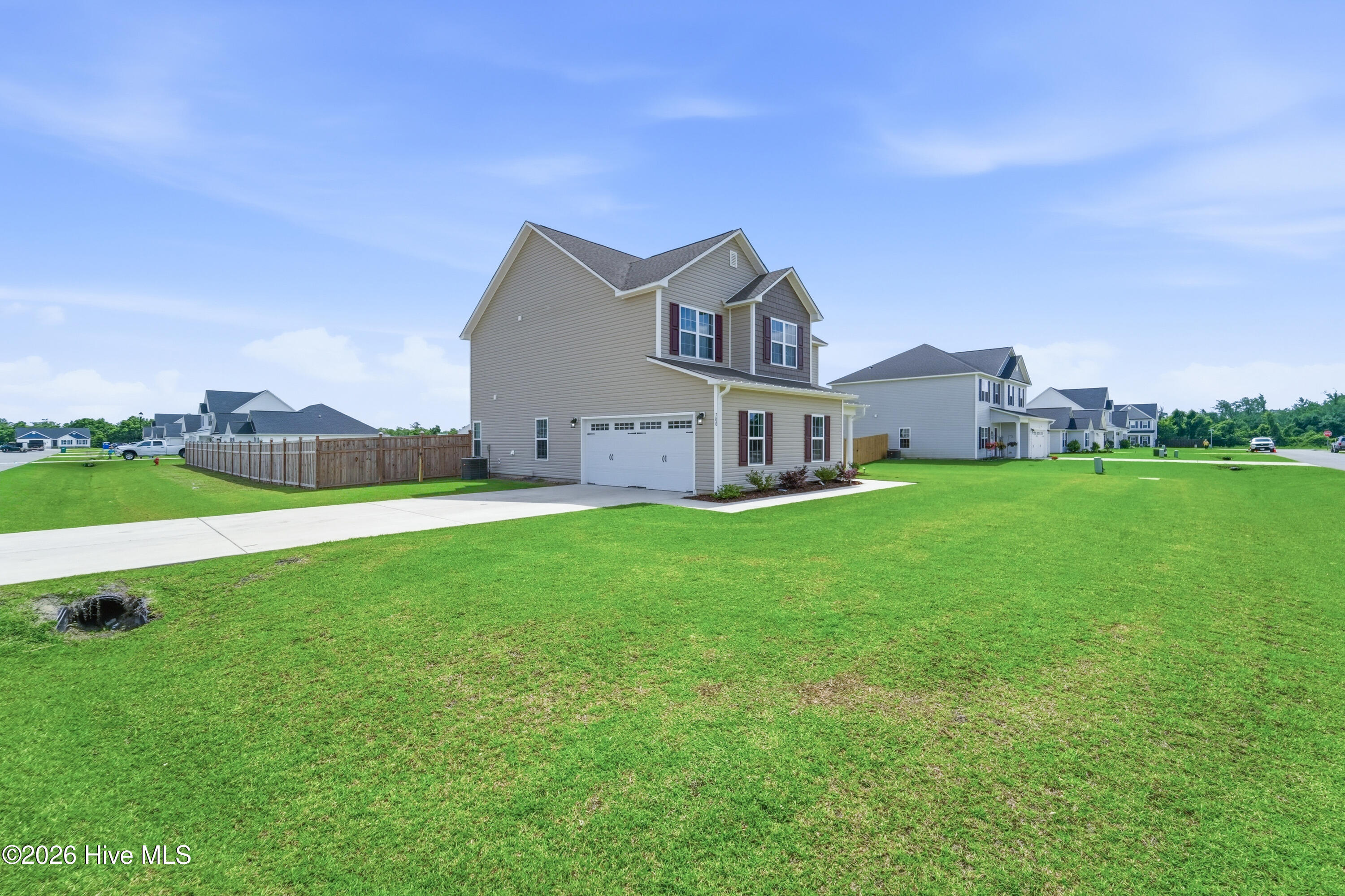700 Puppy Drum Lane,Maysville
