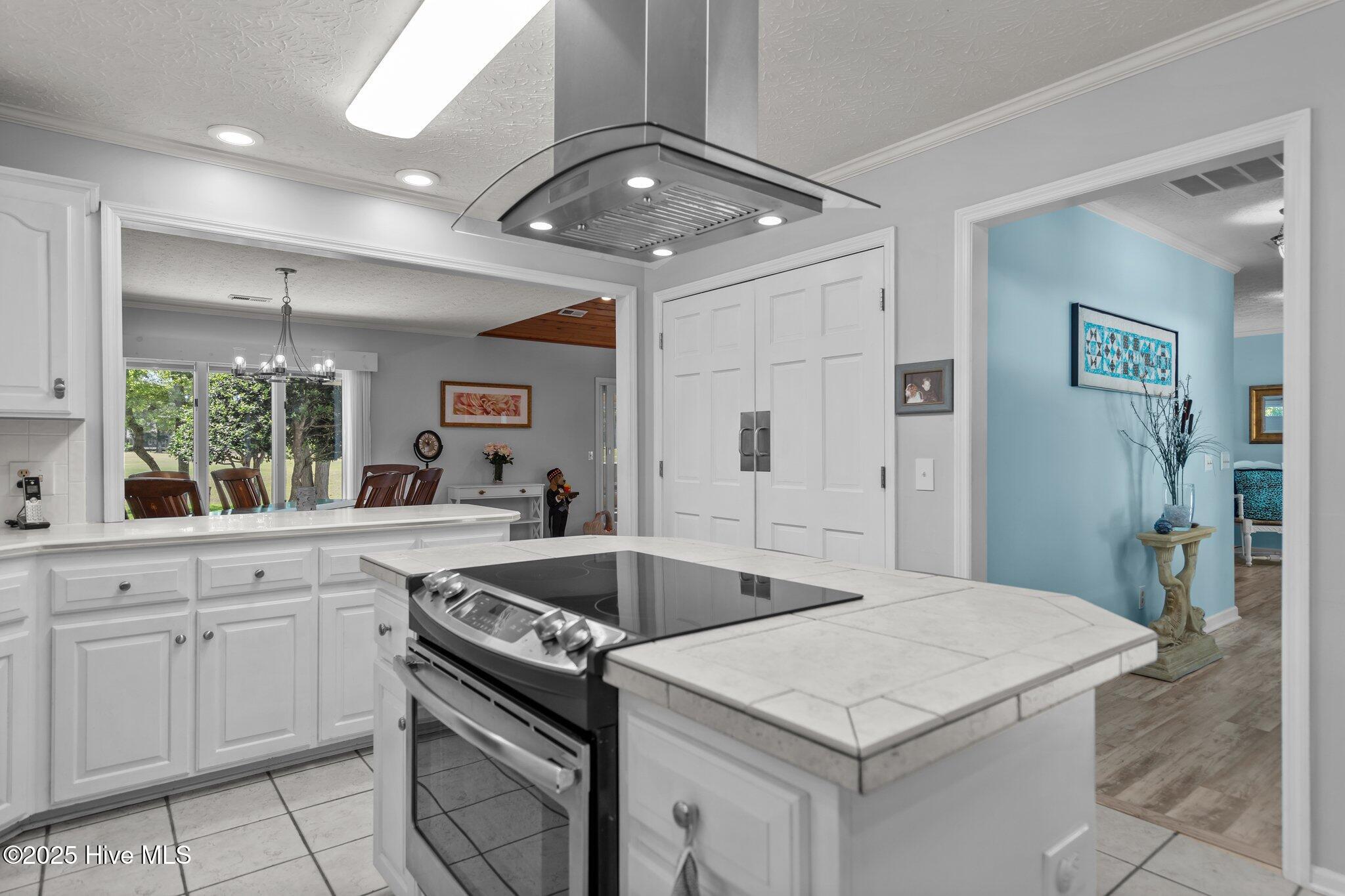 100524429 | Photo 29