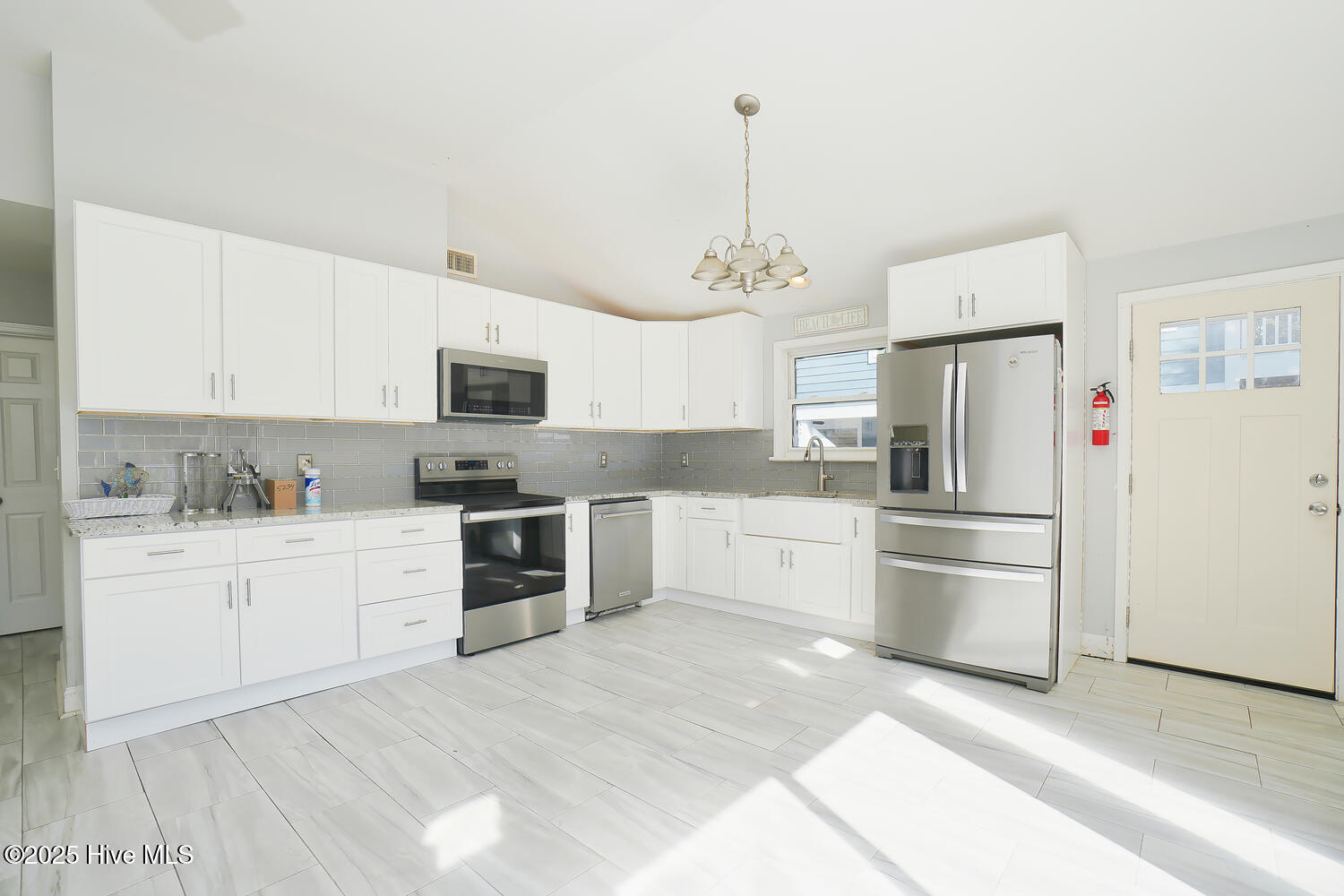 Homes for sale in Oak Island, NC | 127 Nw 10Th St, Oak Island, NC 28465 | MLS# 100534468